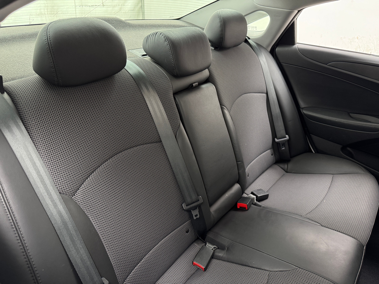 Thumbnail: 2012 Hyundai Sonata - 6