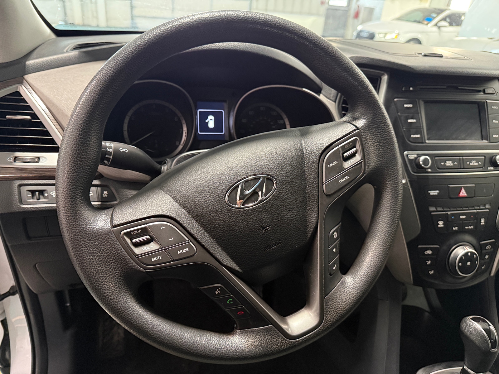 Thumbnail: 2017 Hyundai Santa Fe - 5