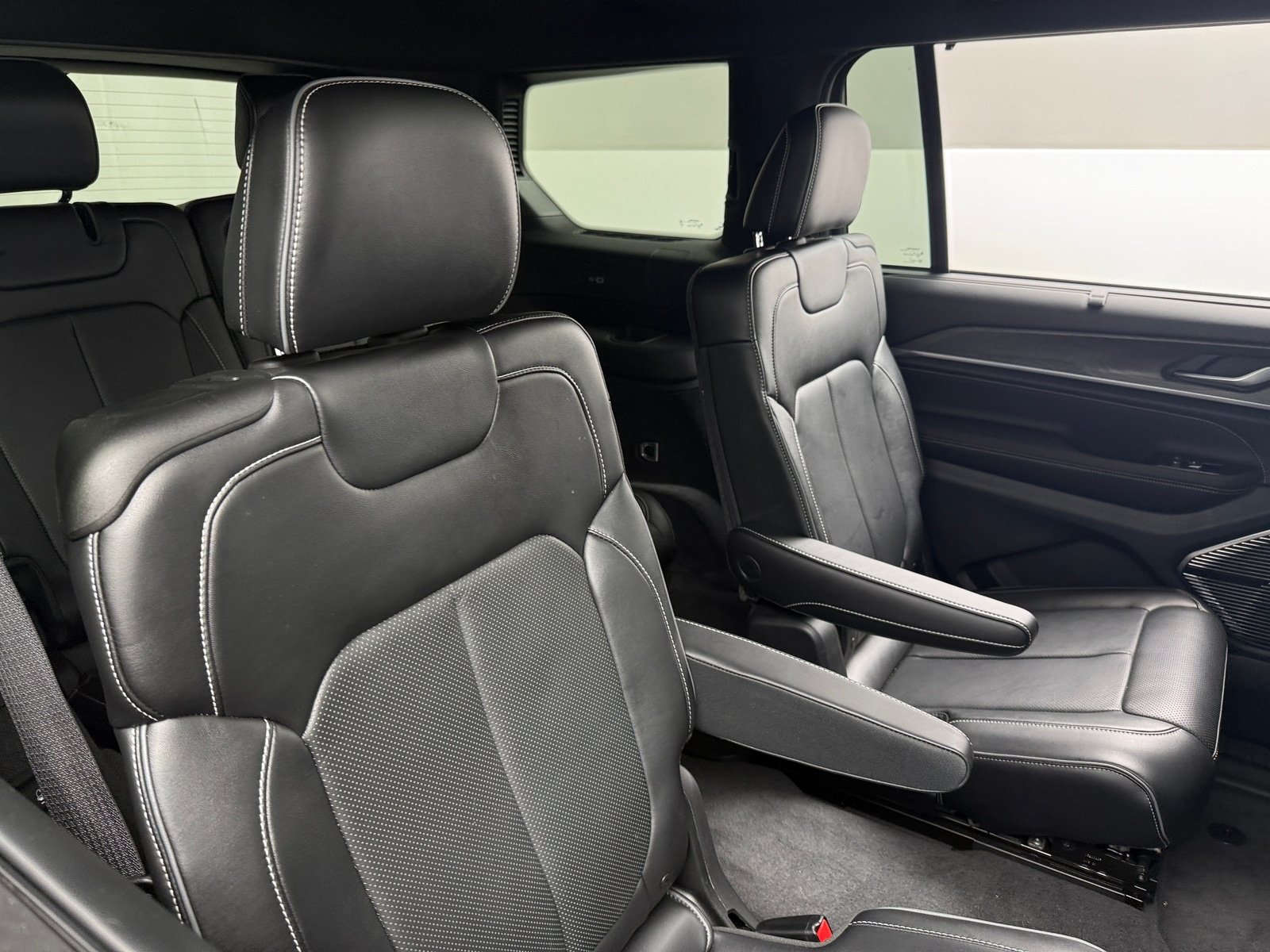 Thumbnail: 2021 Jeep Grand Cherokee L - 5