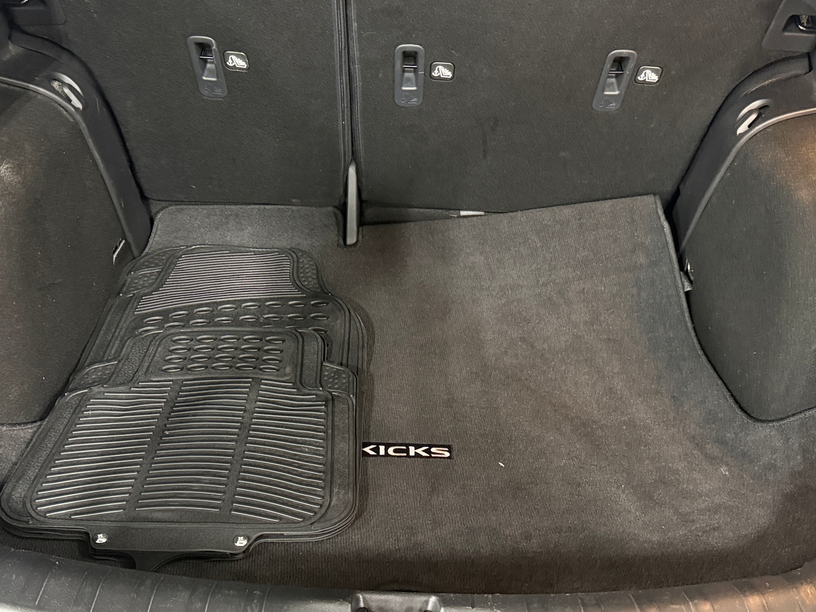 Thumbnail: 2024 Nissan Kicks - 7