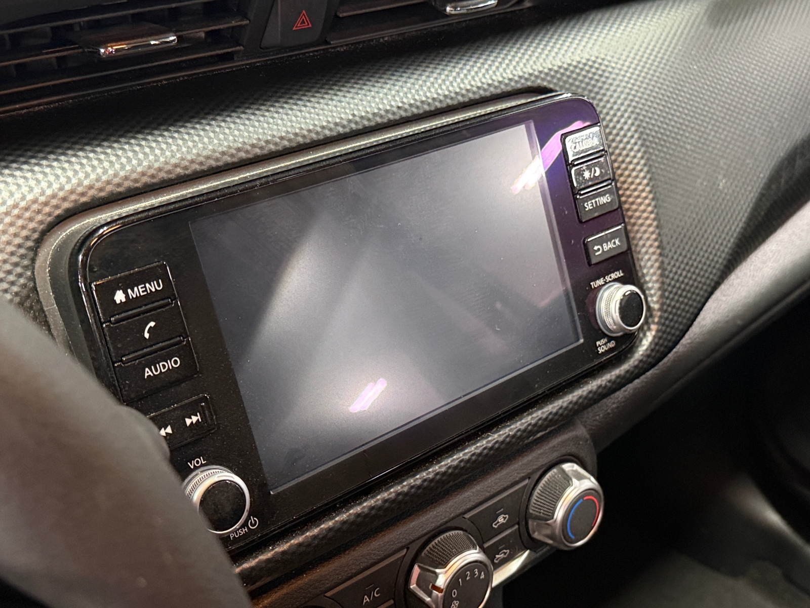 Thumbnail: 2024 Nissan Kicks - 4