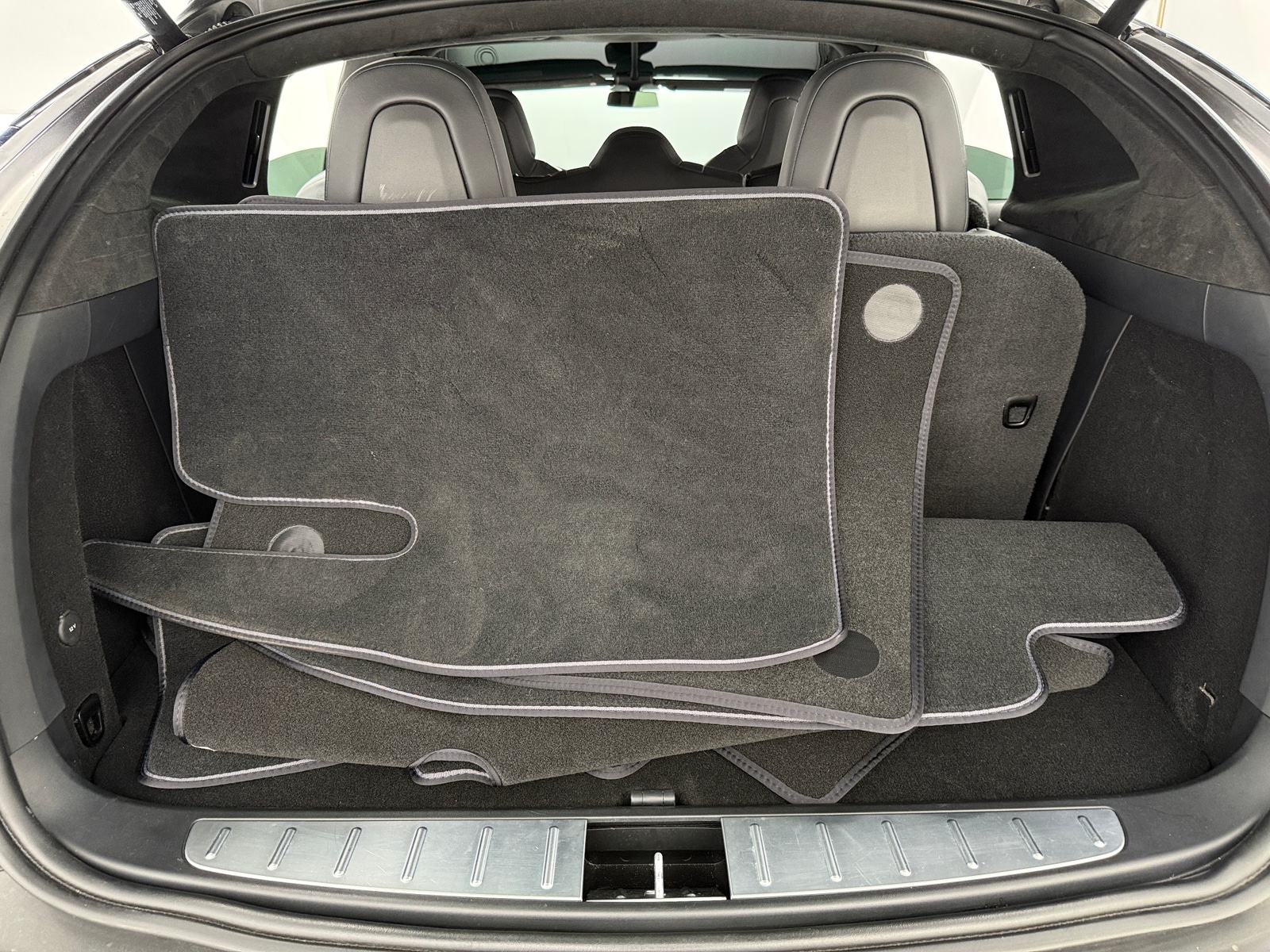 Thumbnail: 2019 Tesla Model X - 6