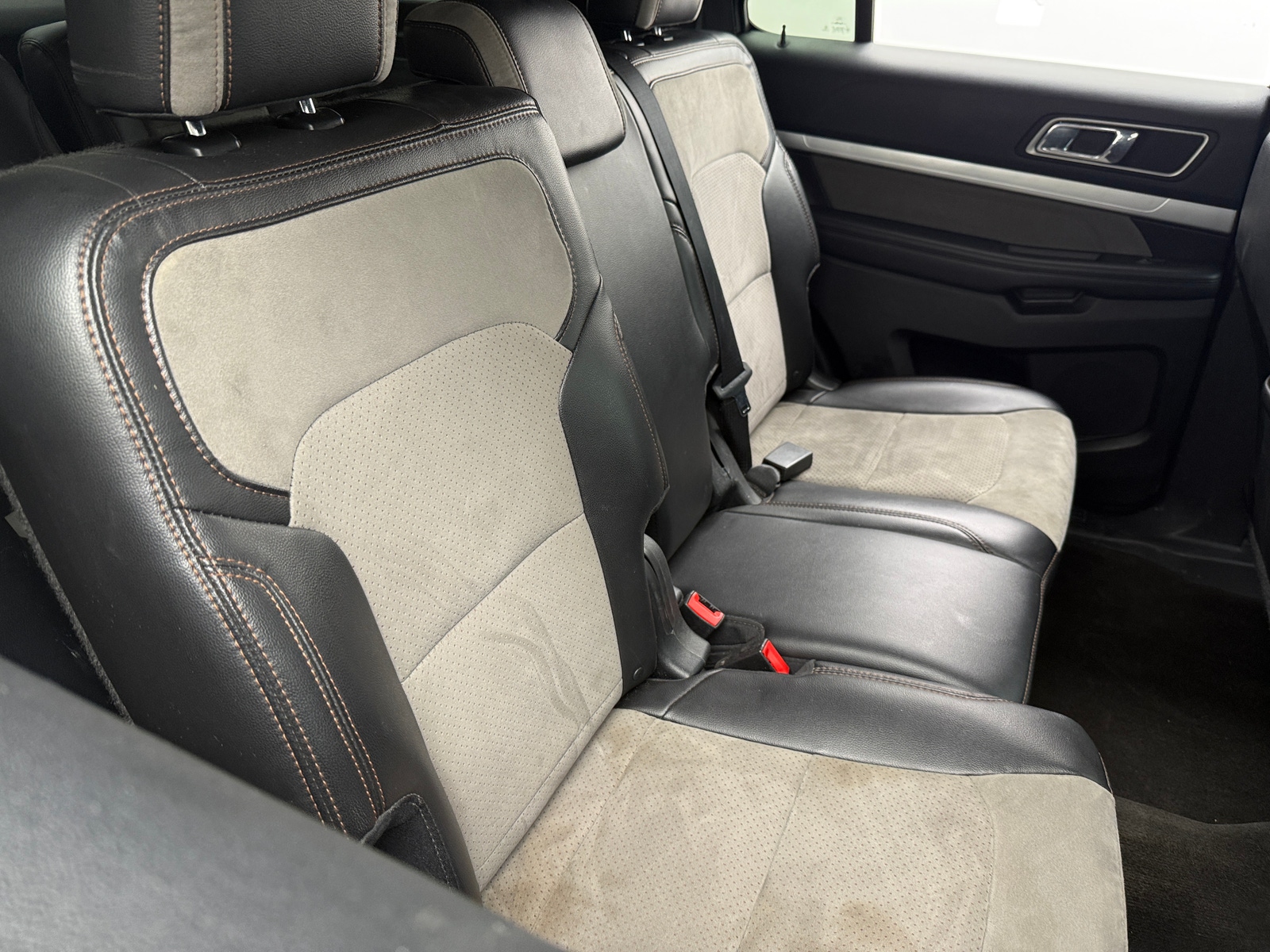 Thumbnail: 2017 Ford Explorer - 5