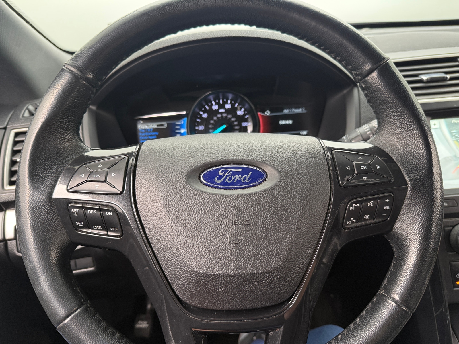 Thumbnail: 2017 Ford Explorer - 4