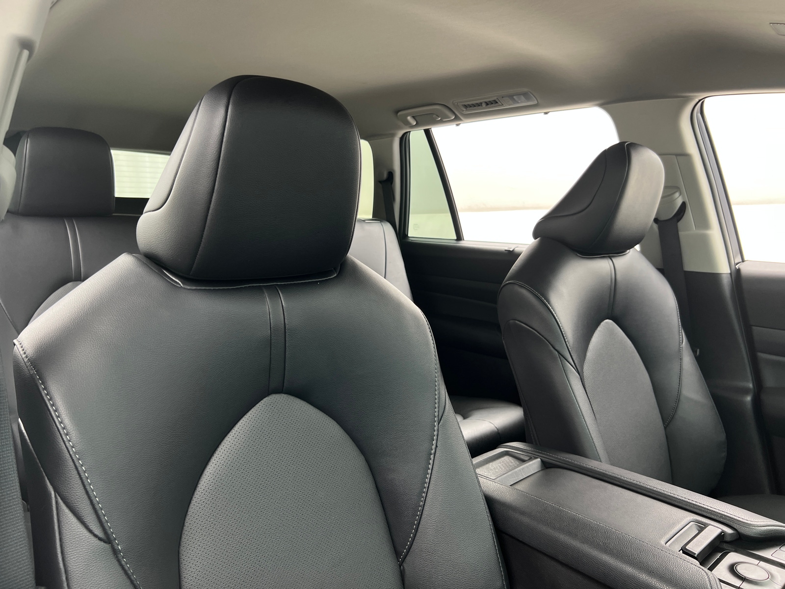 Thumbnail: 2025 Toyota Grand Highlander - 2