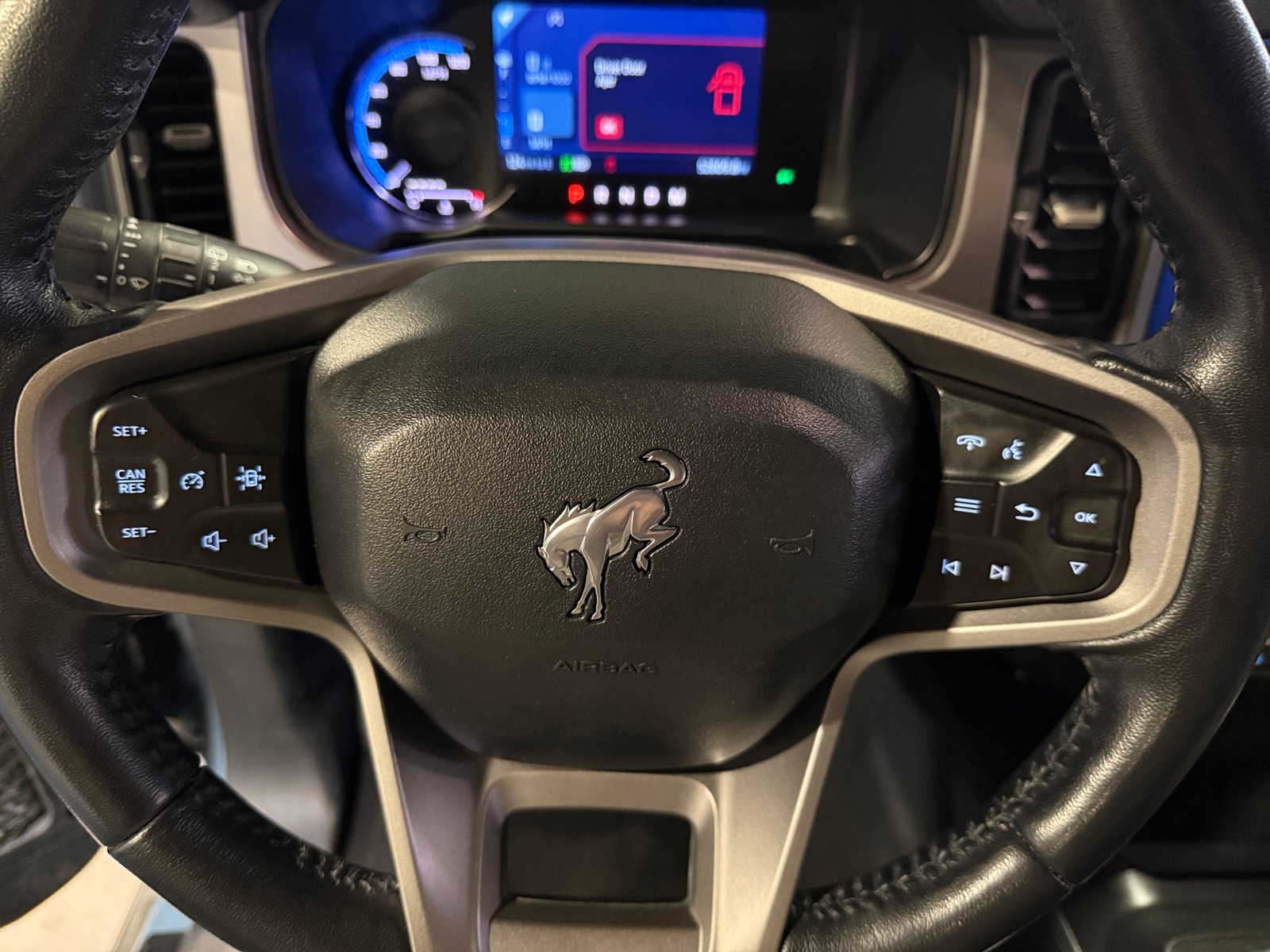 Thumbnail: 2022 Ford Bronco - 5