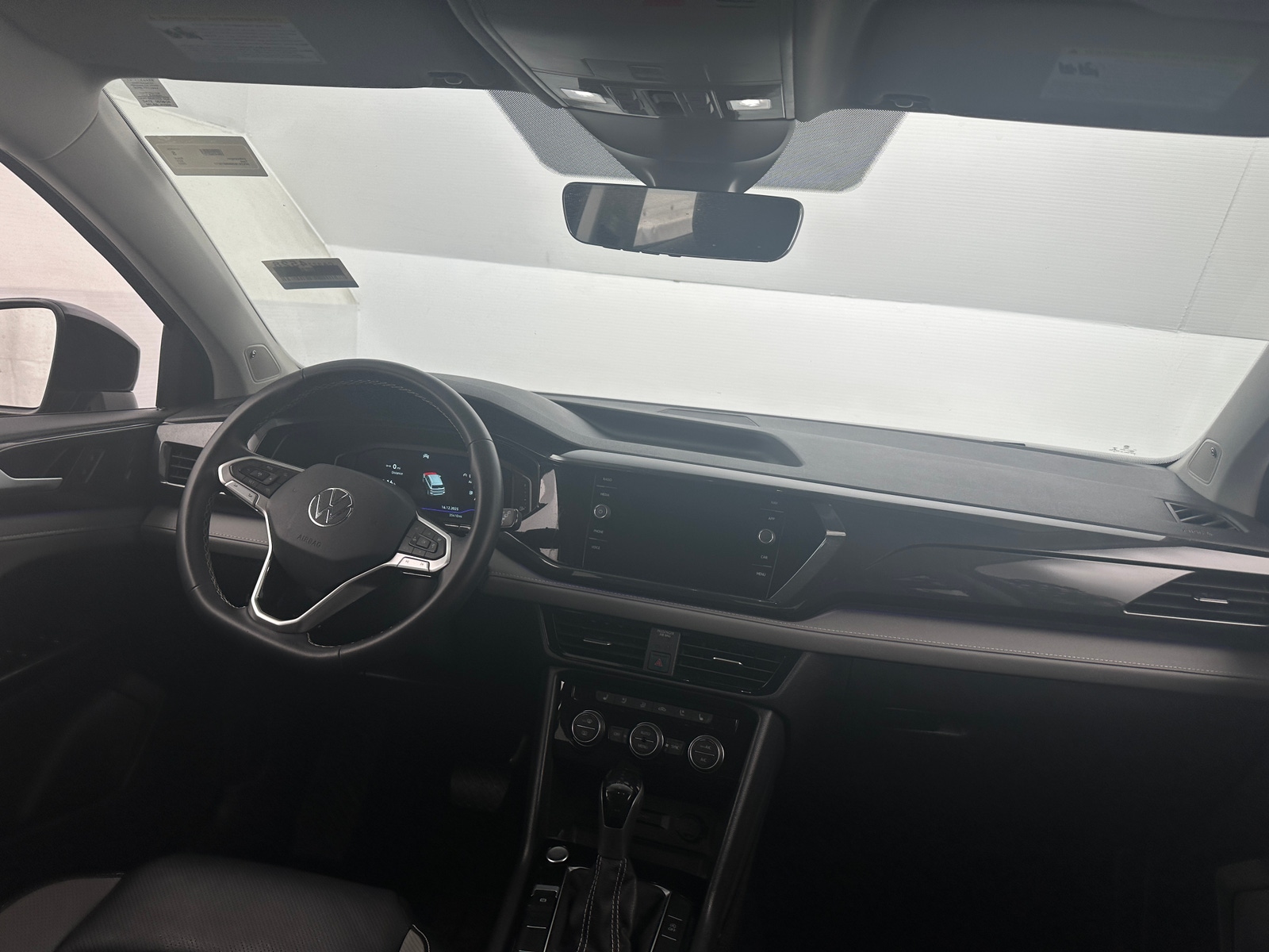 Thumbnail: 2022 Volkswagen Taos - 2