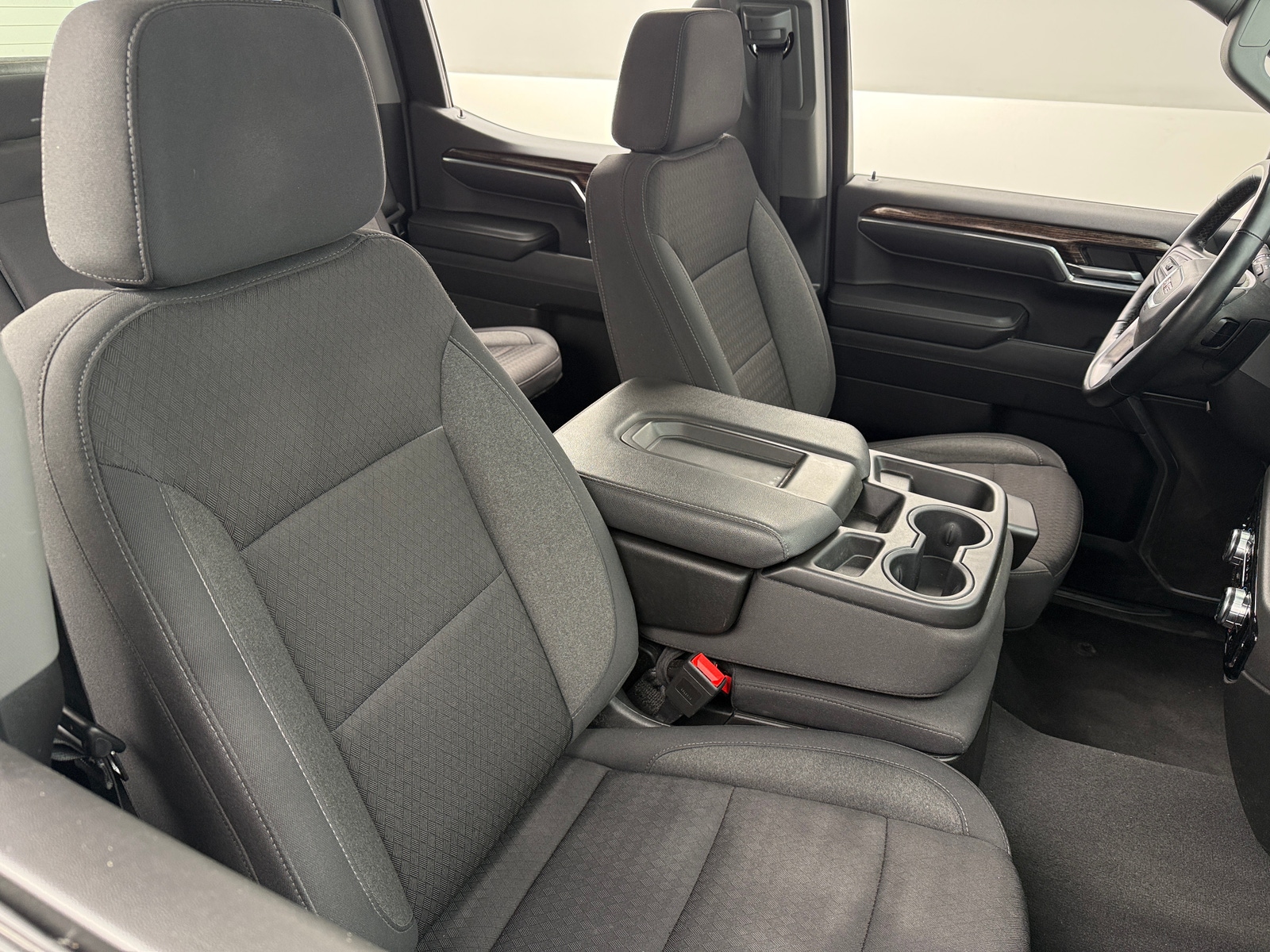 Thumbnail: 2024 GMC Sierra 1500 - 2