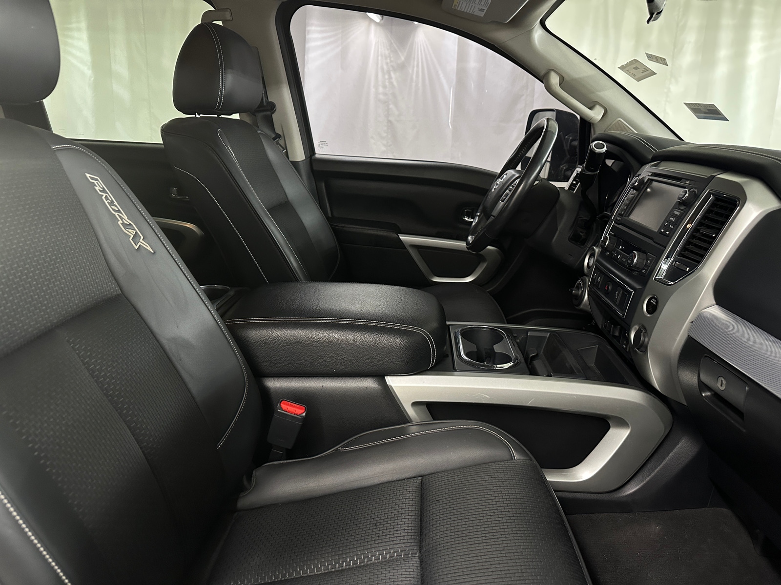 Thumbnail: 2018 Nissan Titan - 2