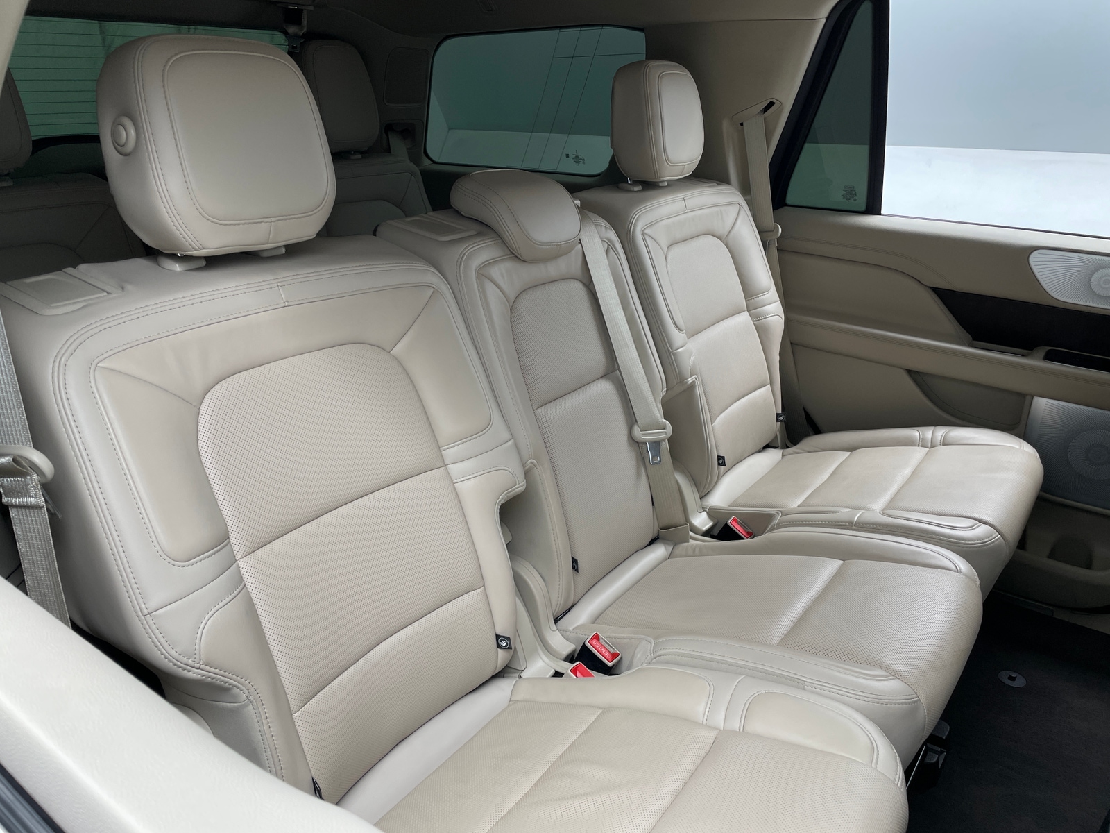 Thumbnail: 2020 Lincoln Navigator - 5