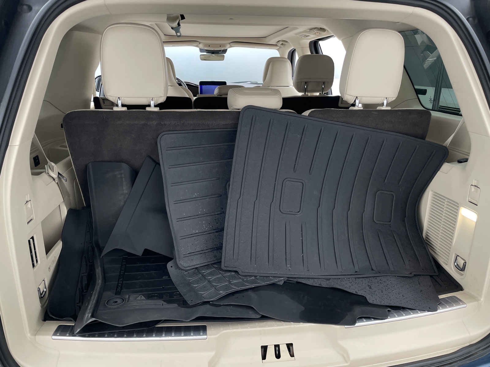 Thumbnail: 2020 Lincoln Navigator - 6