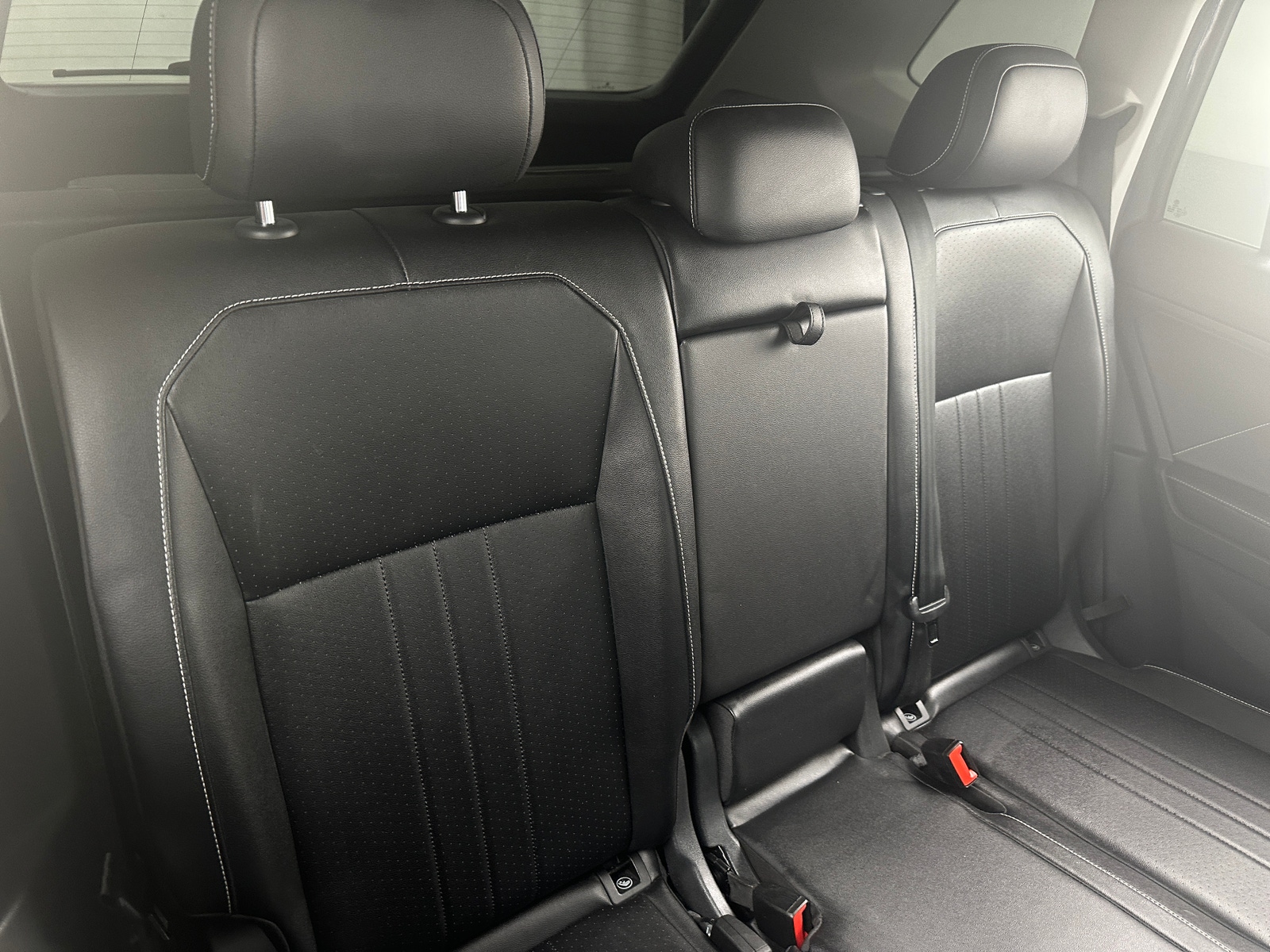 Thumbnail: 2022 Volkswagen Tiguan - 5