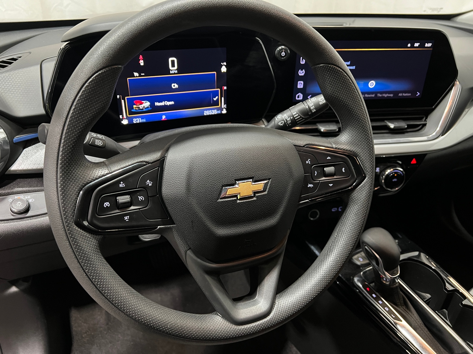 Thumbnail: 2025 Chevrolet Trax - 5