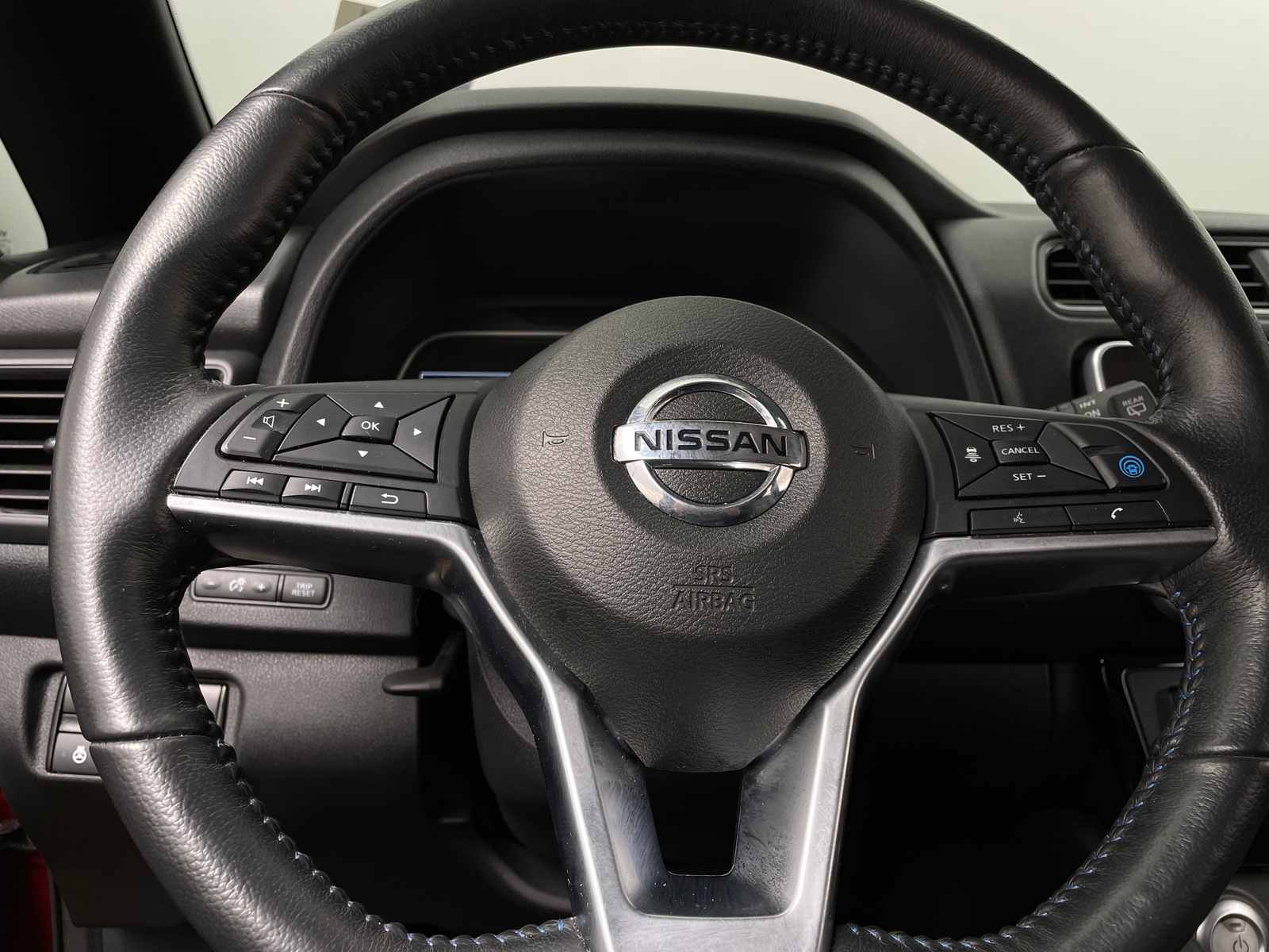 Thumbnail: 2019 Nissan Leaf - 4