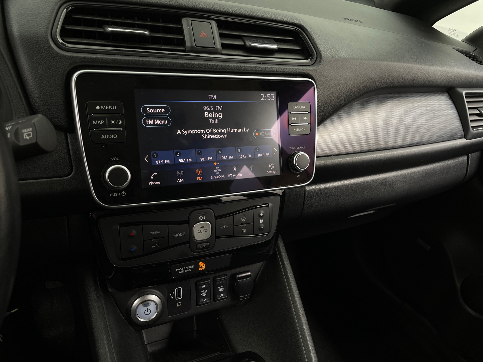 Thumbnail: 2019 Nissan Leaf - 3