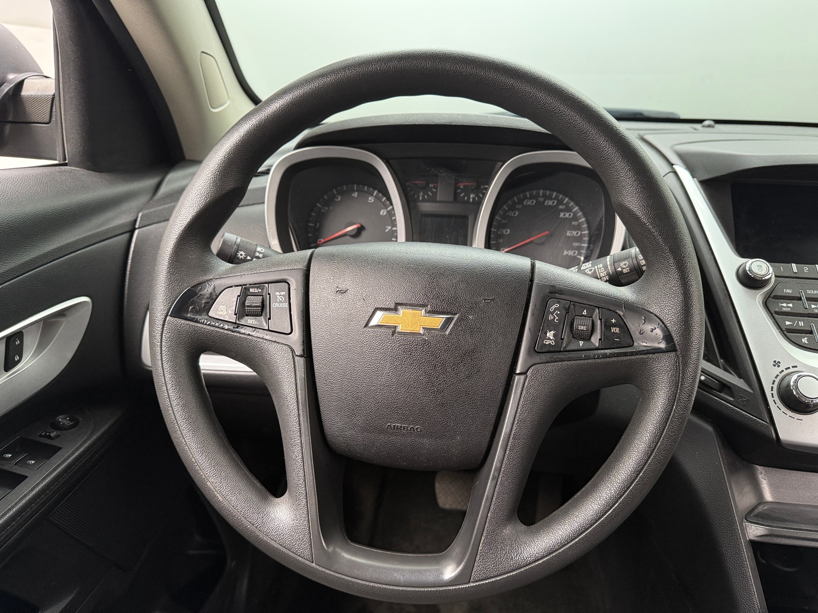 Thumbnail: 2017 Chevrolet Equinox - 5