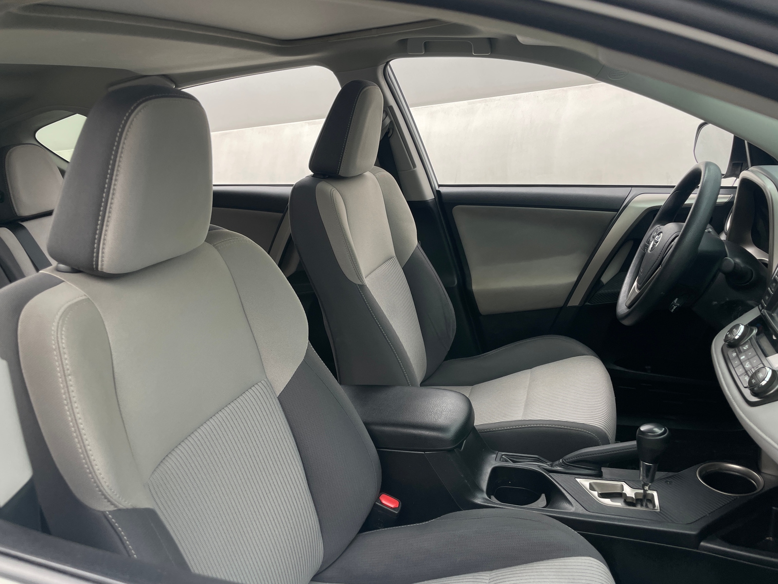 Thumbnail: 2014 Toyota RAV4 - 2