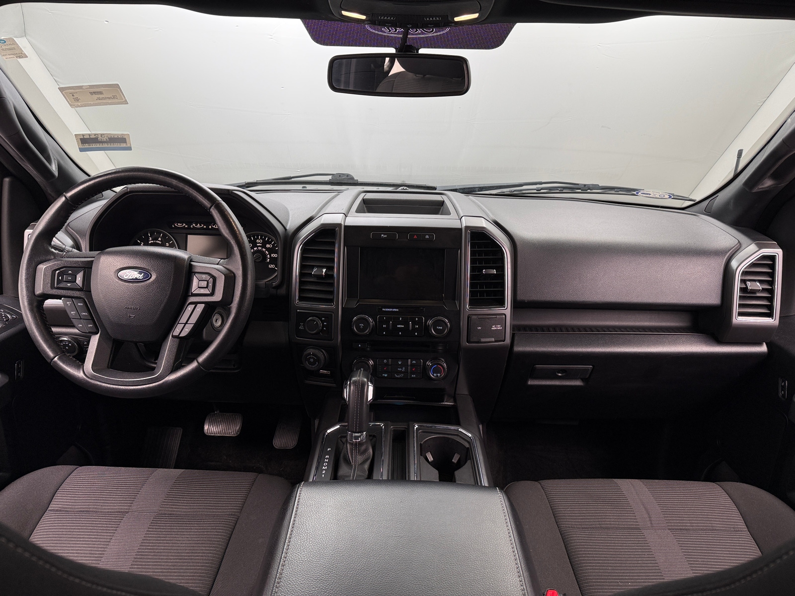 Thumbnail: 2017 Ford Econoline - 3