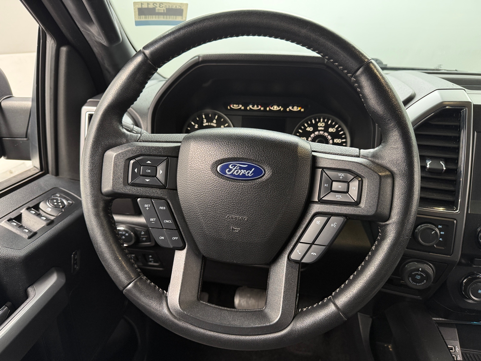 Thumbnail: 2017 Ford Econoline - 5