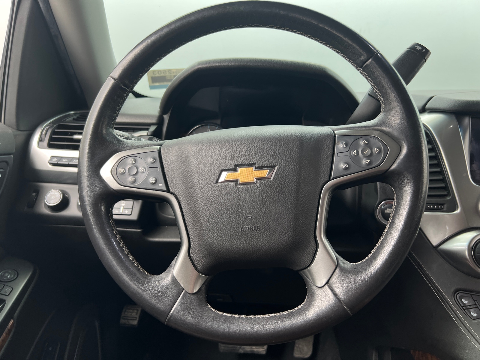Thumbnail: 2019 Chevrolet Tahoe - 4