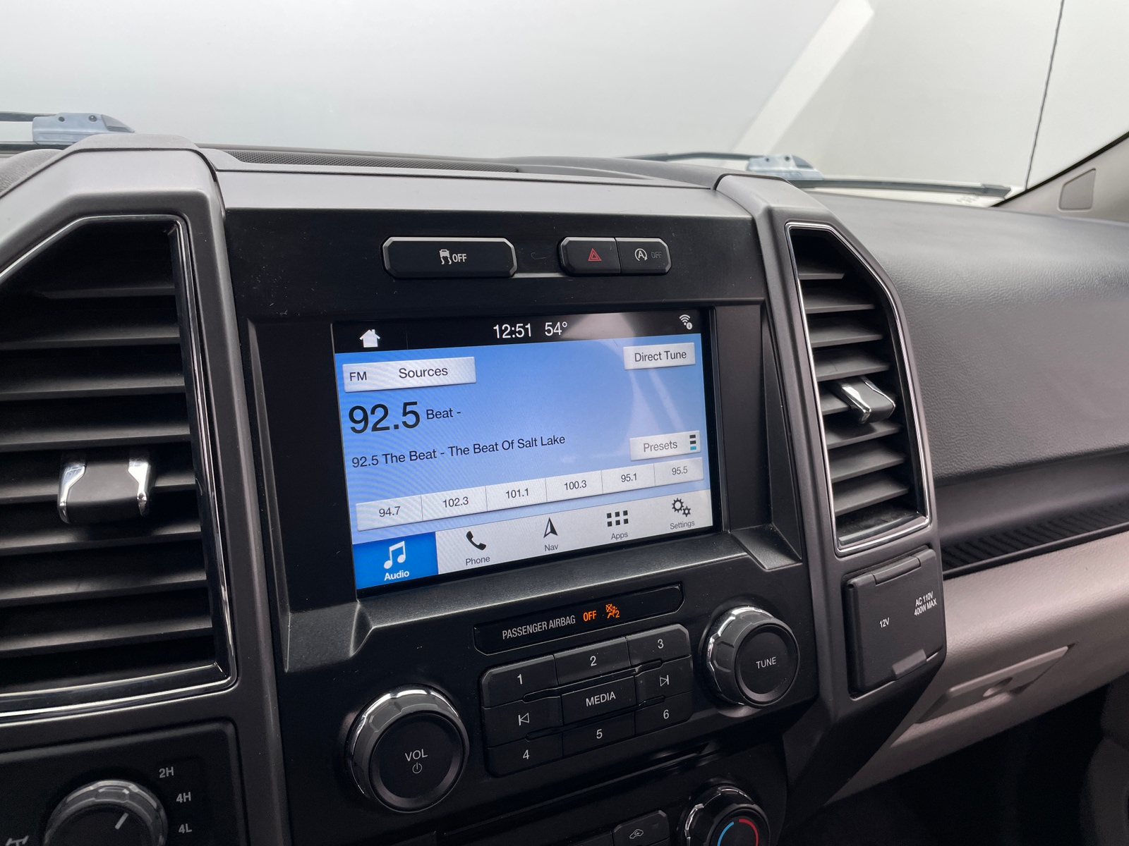 Thumbnail: 2017 Ford Econoline - 4