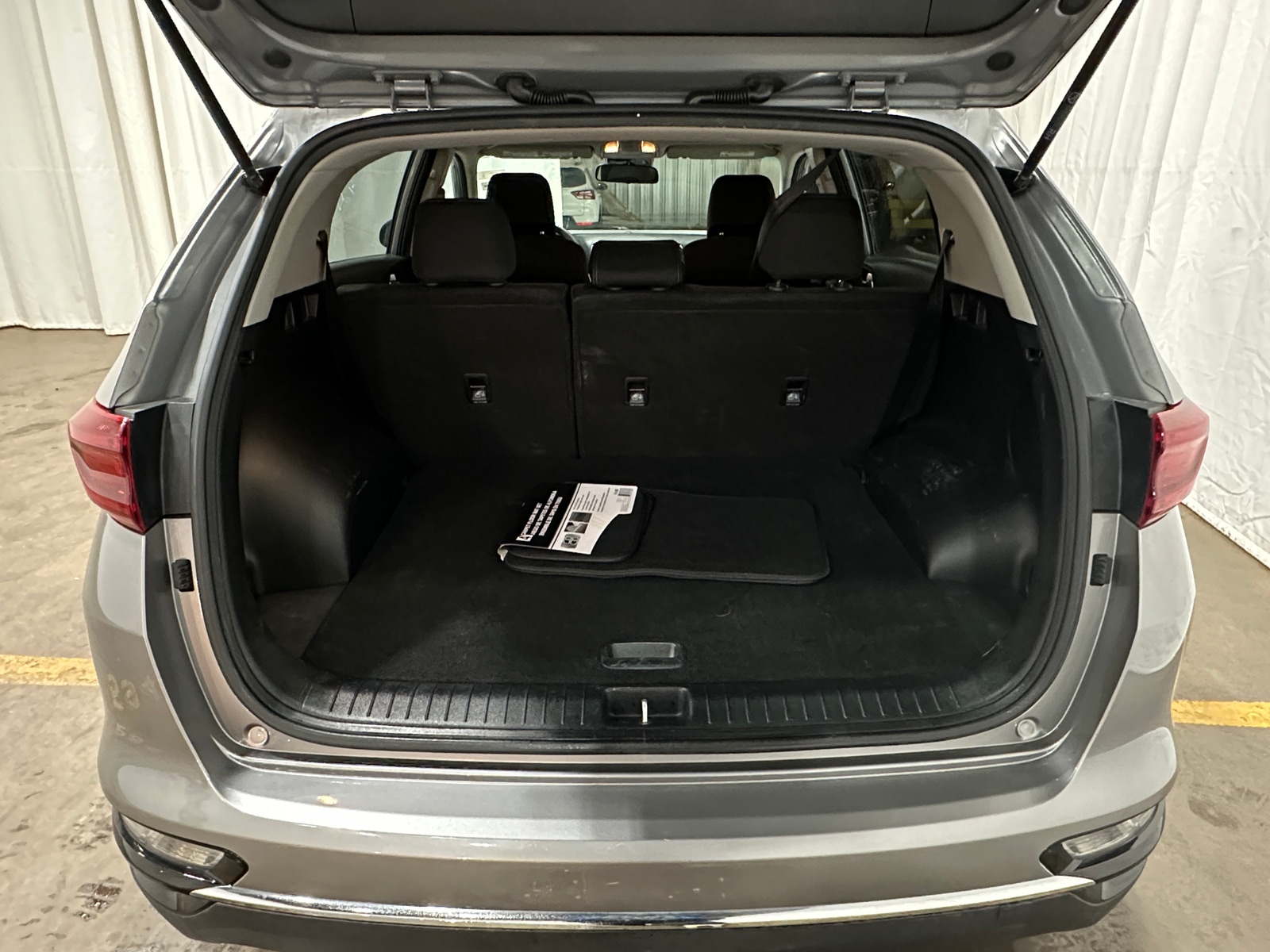 Thumbnail: 2022 Kia Sportage - 7