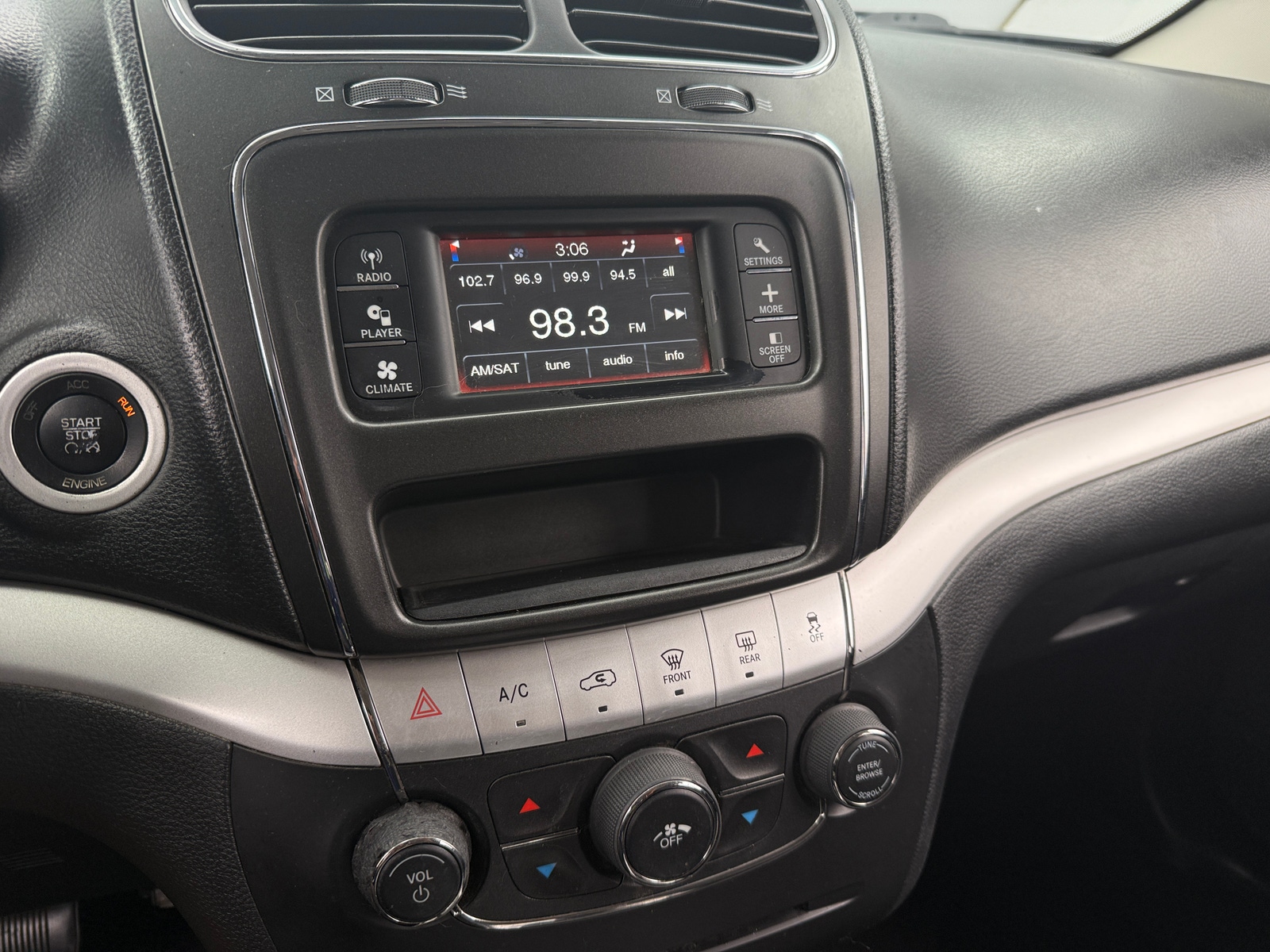 Thumbnail: 2016 Dodge Journey - 4