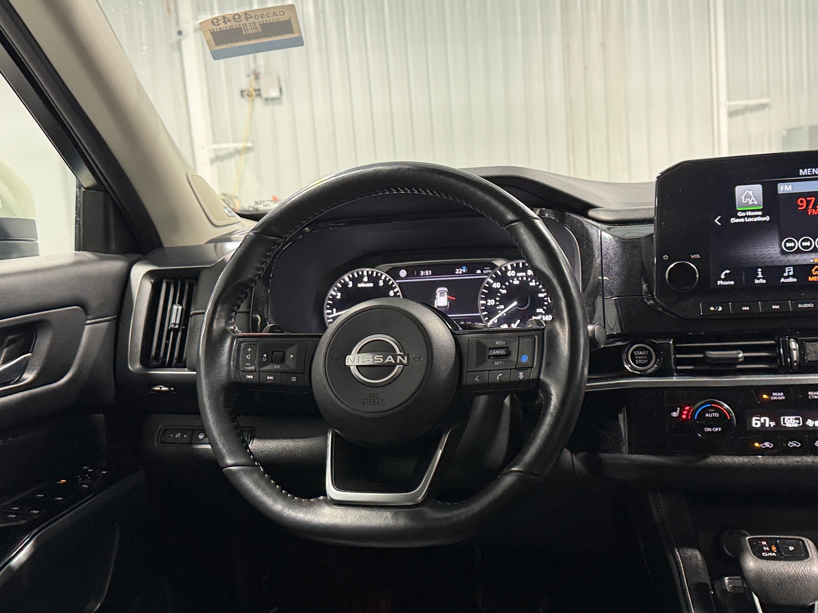 Thumbnail: 2023 Nissan Pathfinder - 4