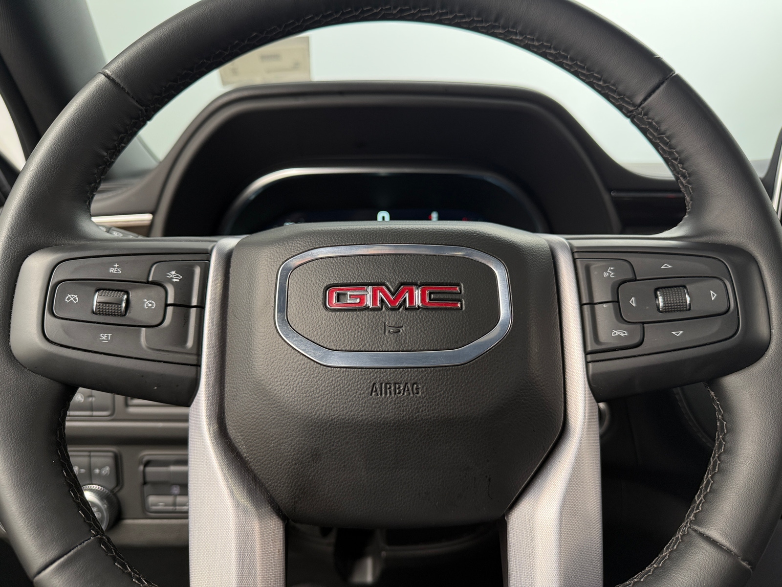 Thumbnail: 2024 GMC Yukon - 5