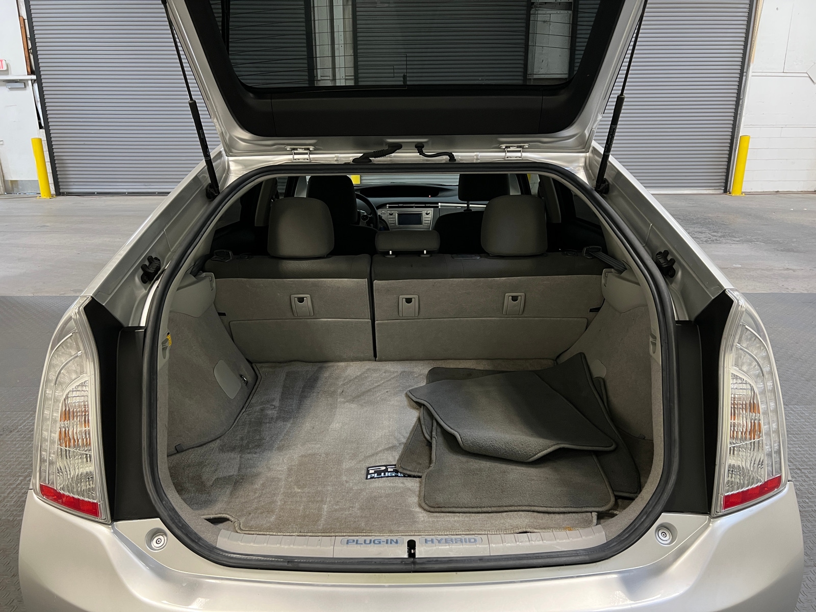 Thumbnail: 2014 Toyota Prius - 7