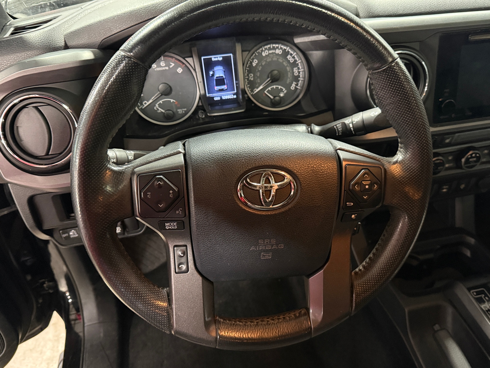 Thumbnail: 2017 Toyota Tacoma - 5