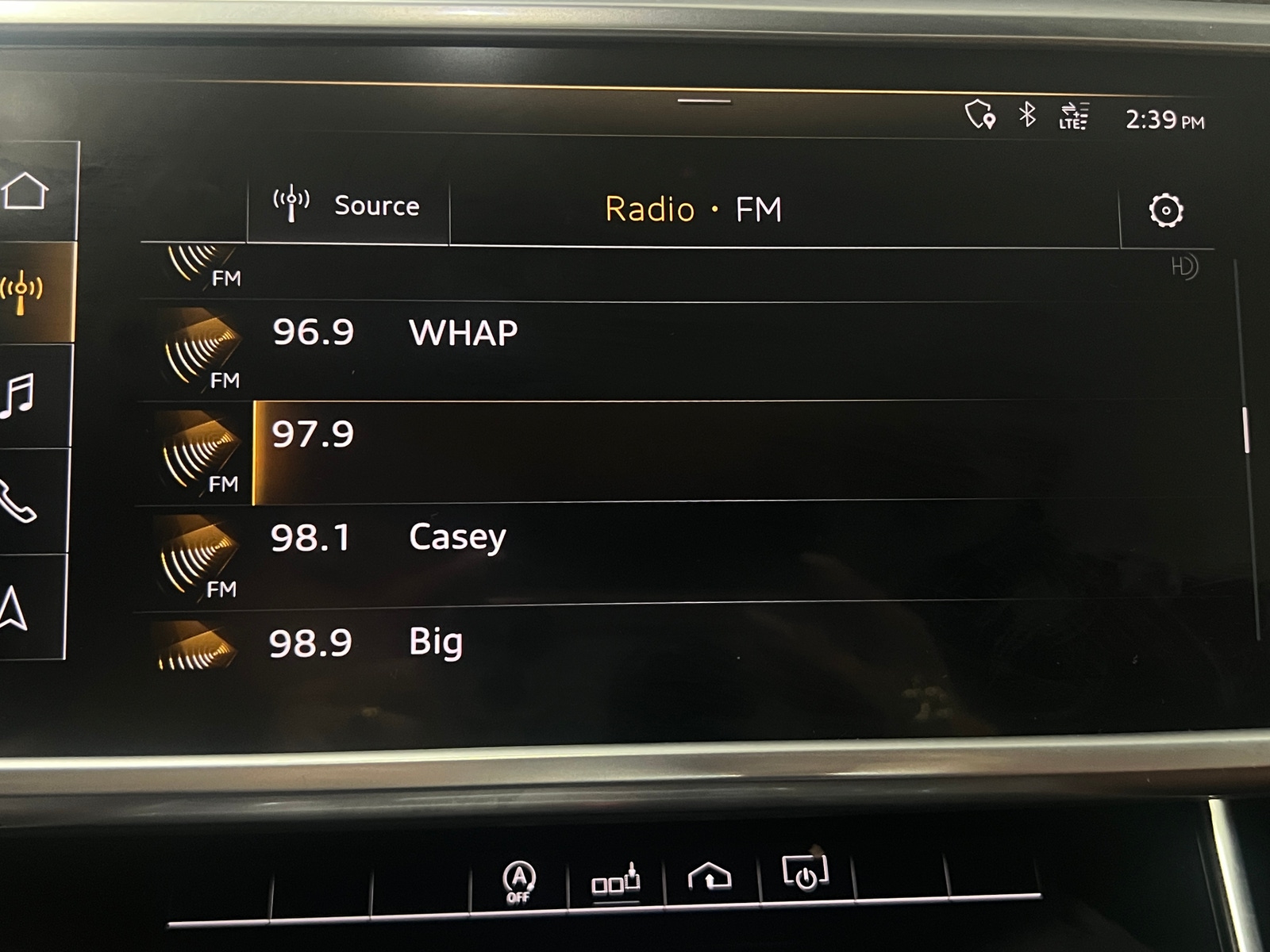 Thumbnail: 2020 Audi A6 - 3