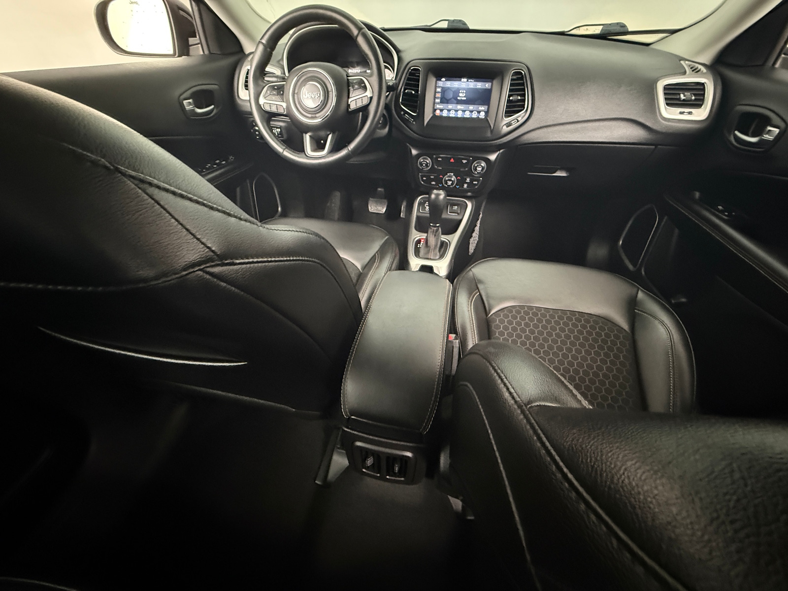 Thumbnail: 2021 Jeep Compass - 3