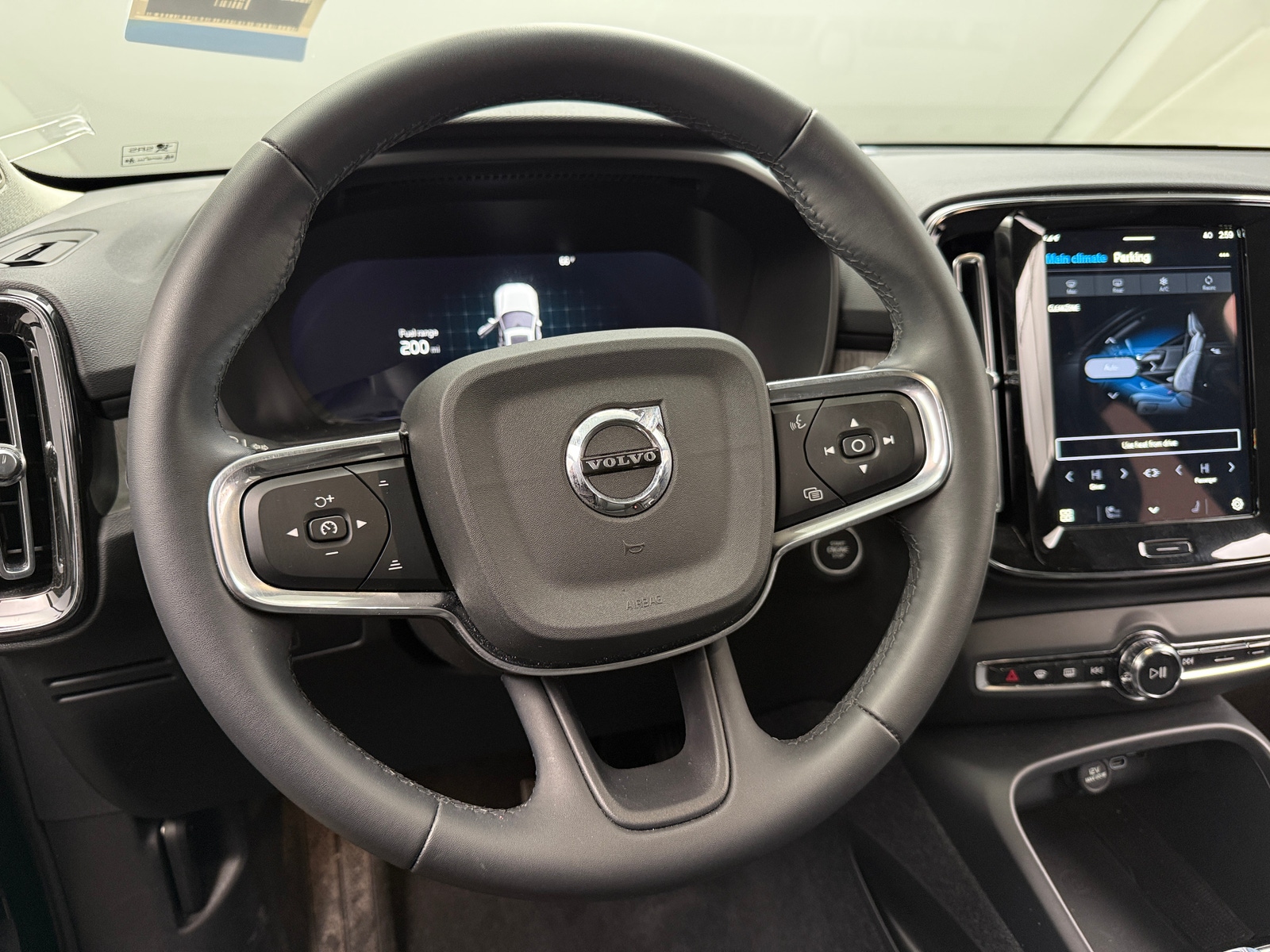 Thumbnail: 2024 Volvo XC40 - 5