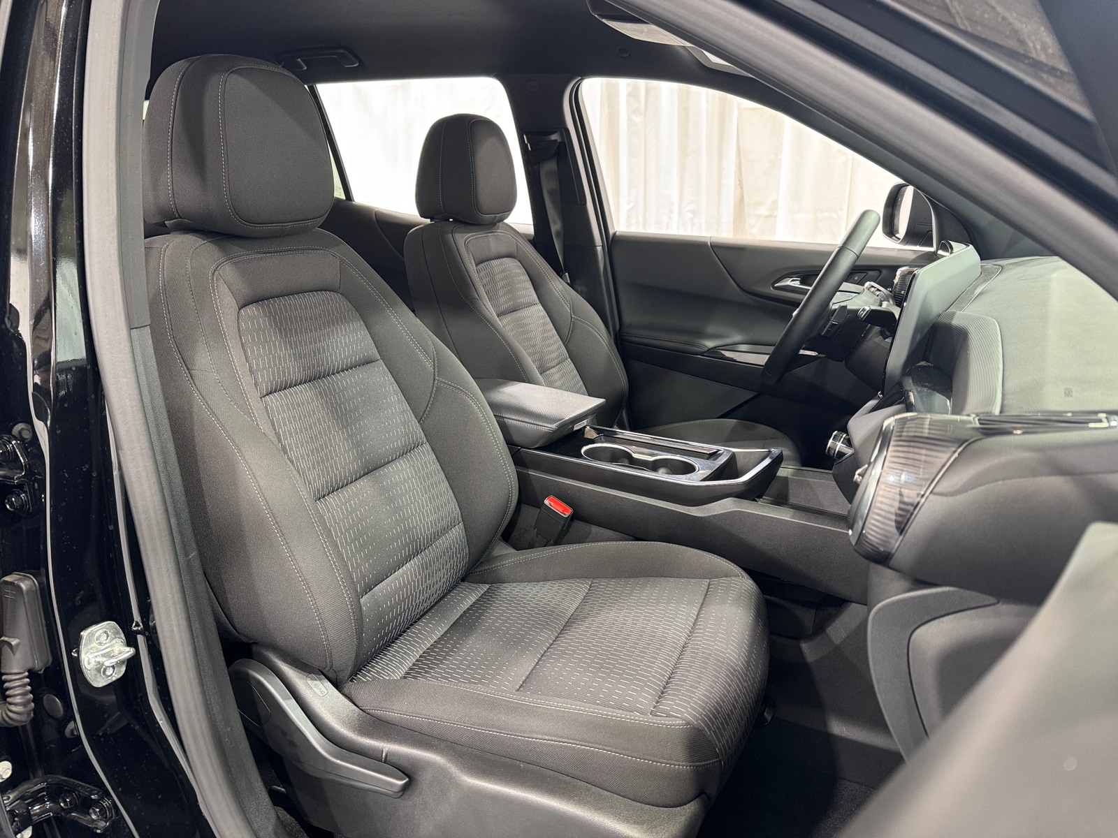 Thumbnail: 2025 Chevrolet Equinox - 2