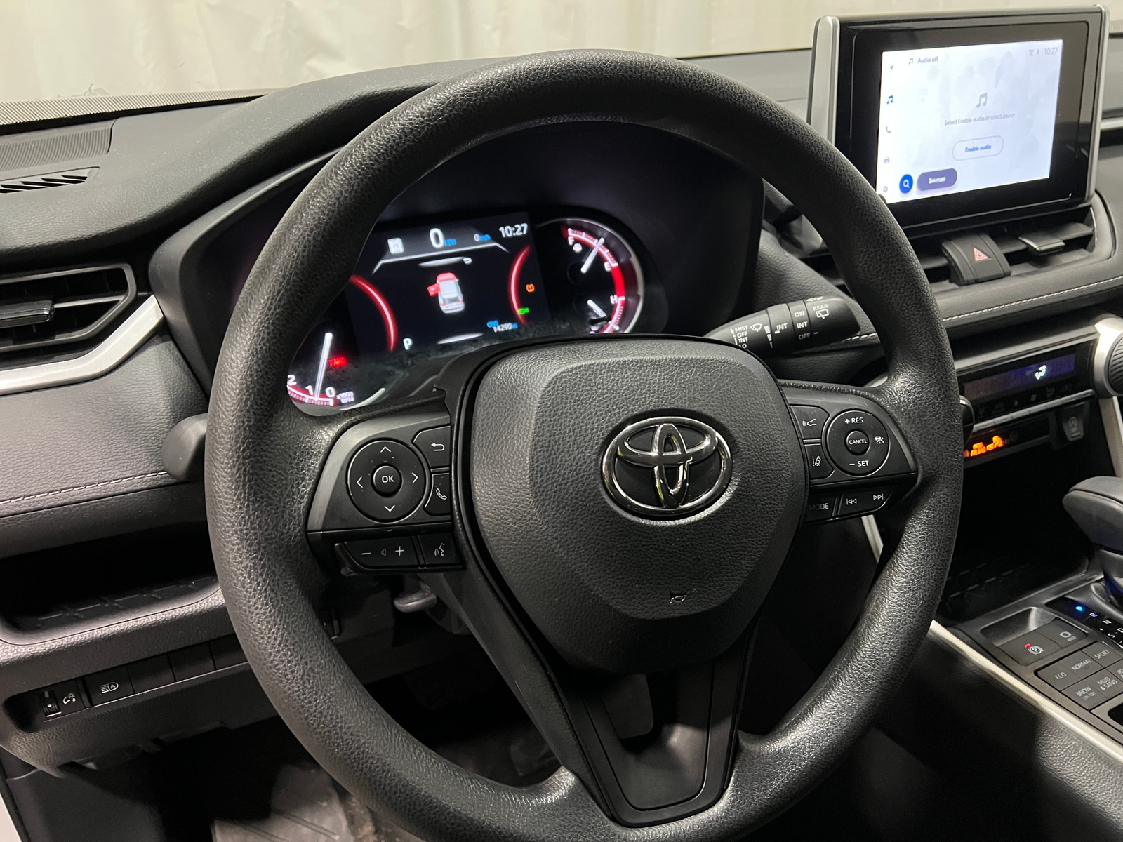 Thumbnail: 2025 Toyota RAV4 - 5