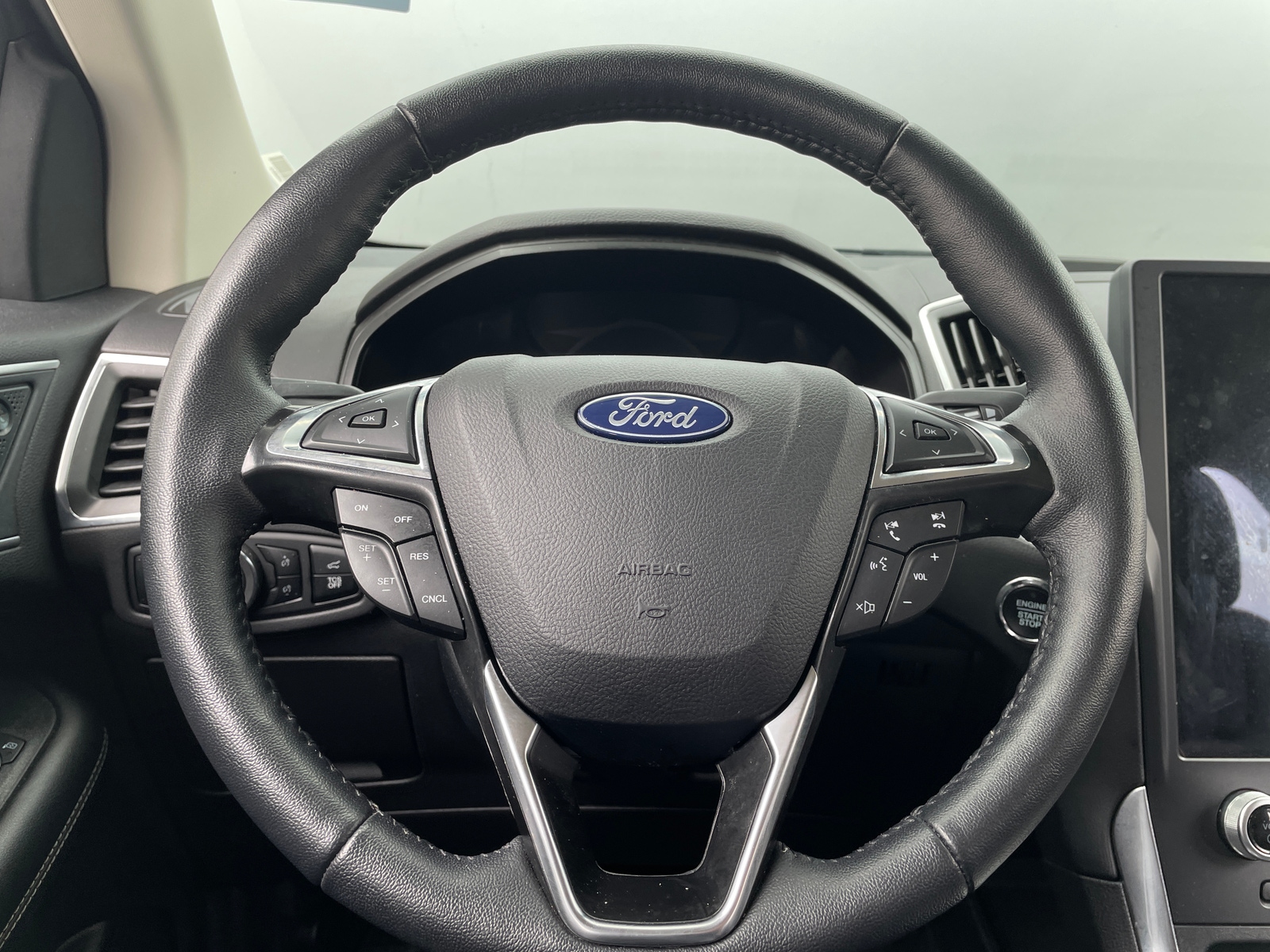 Thumbnail: 2024 Ford Edge - 4