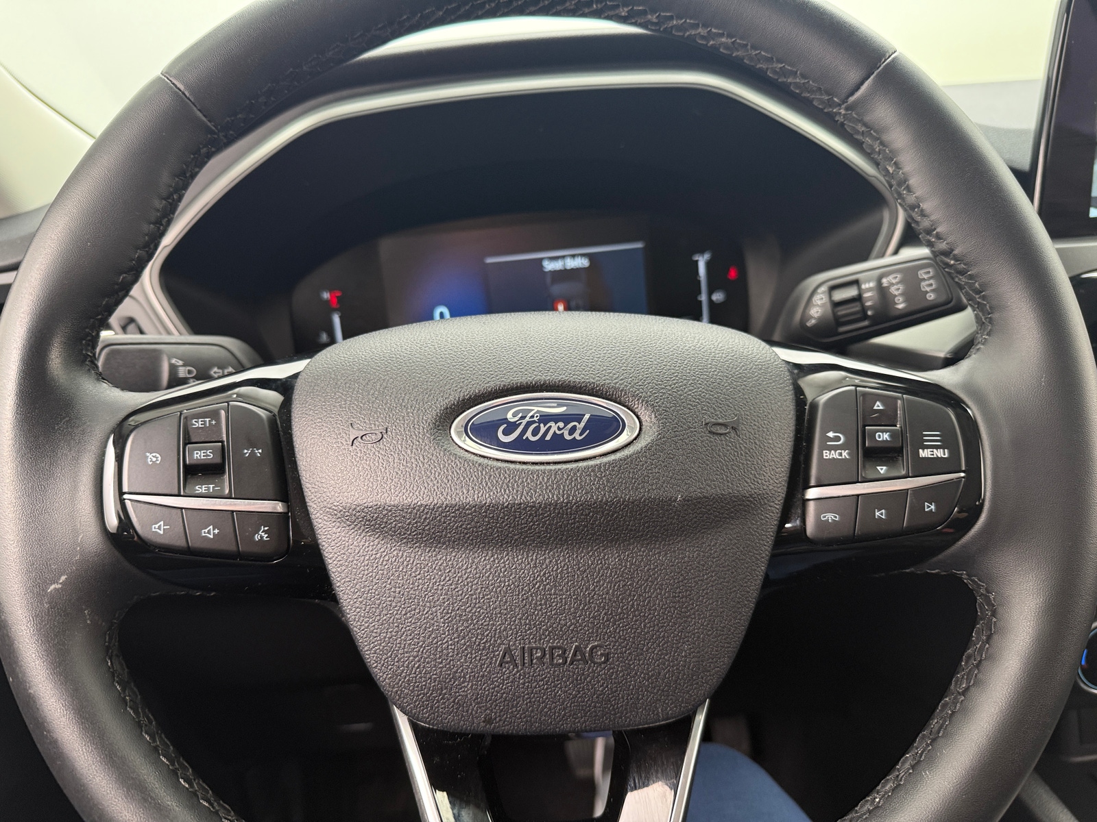 Thumbnail: 2023 Ford Escape - 5