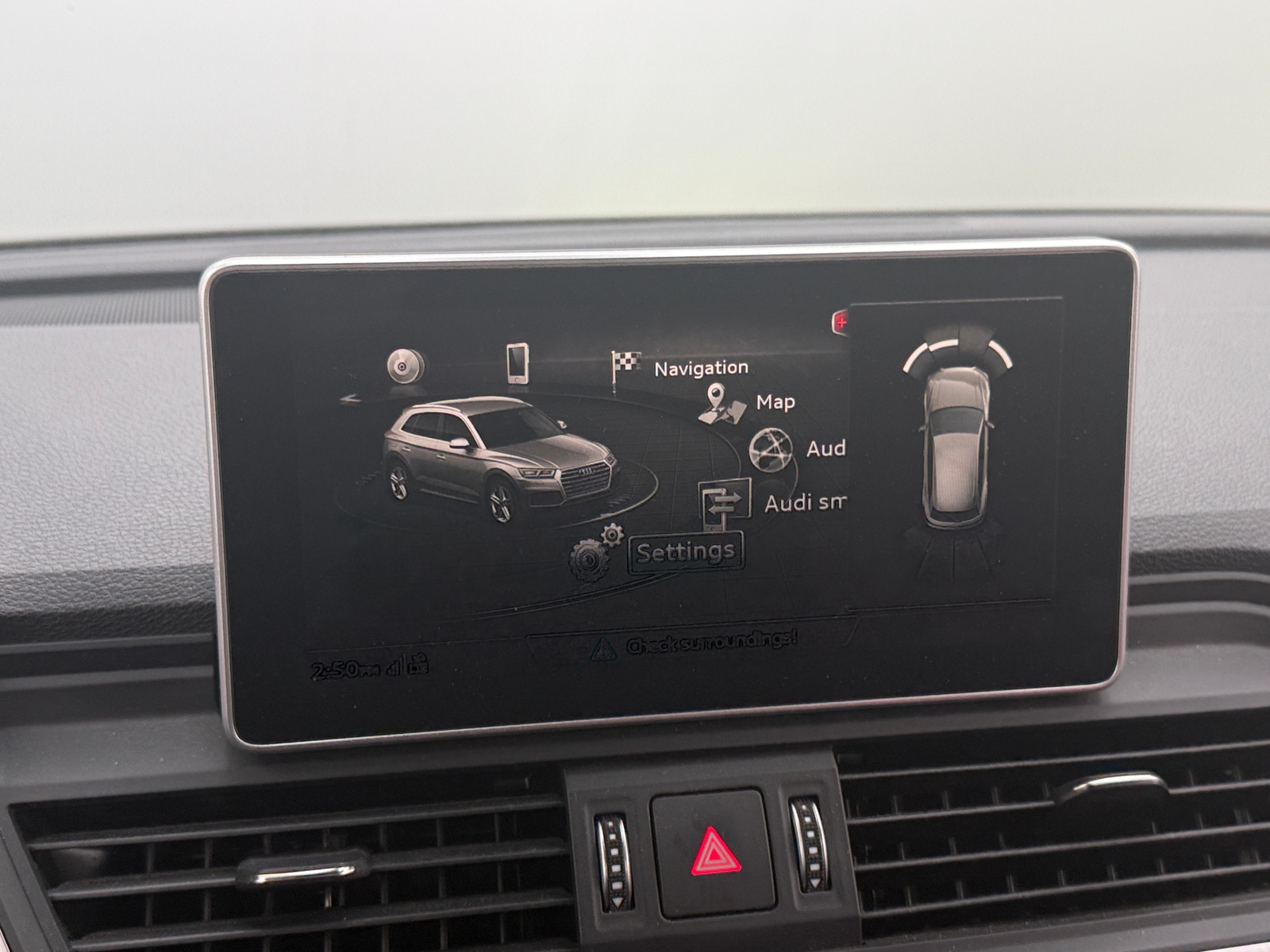 Thumbnail: 2019 Audi SQ5 - 3