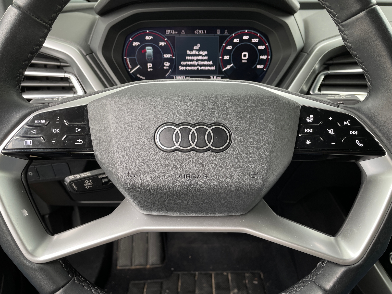 Thumbnail: 2024 Audi Q4 e-tron - 4