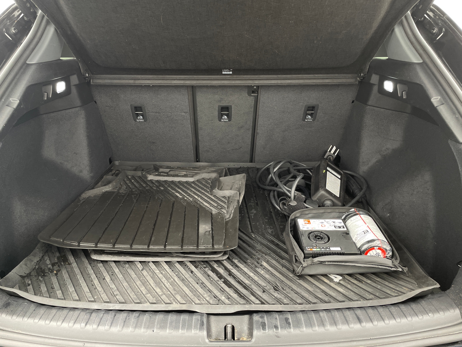 Thumbnail: 2024 Audi Q4 e-tron - 6