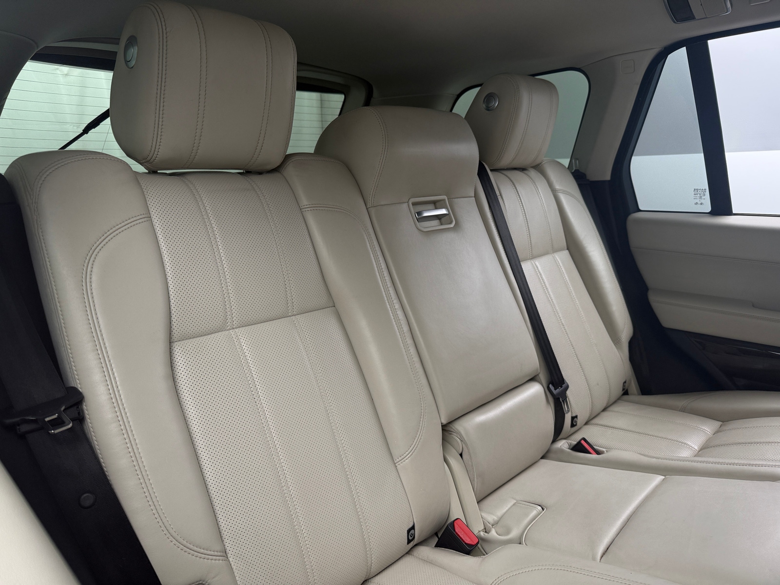 Thumbnail: 2016 Land Rover Range Rover - 5