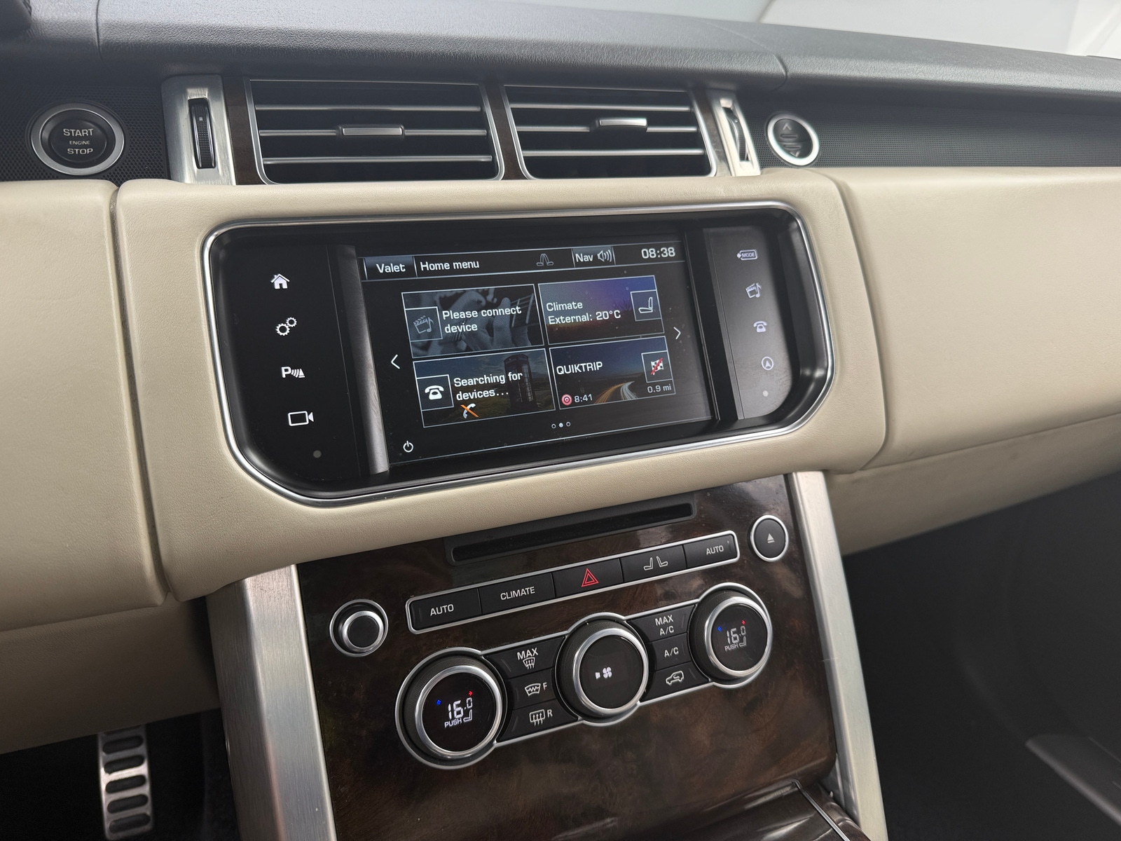 Thumbnail: 2016 Land Rover Range Rover - 3