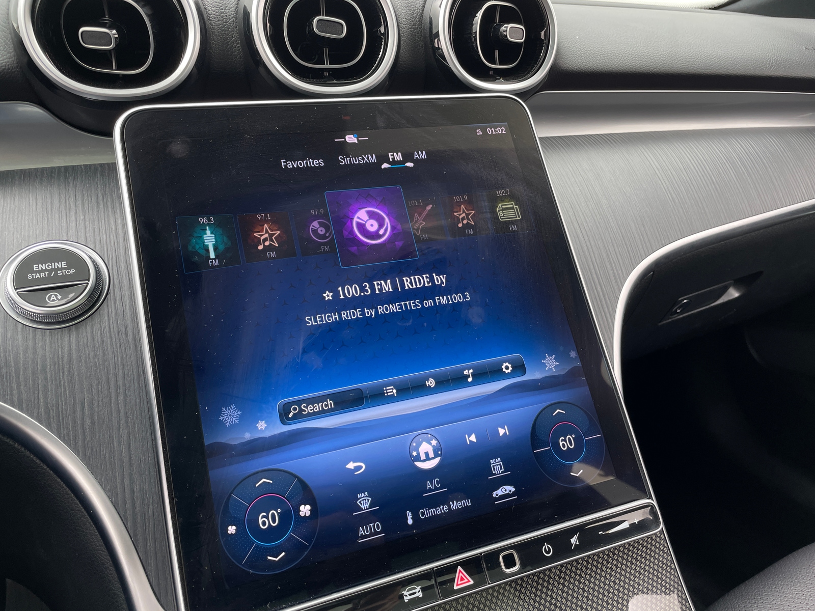 Thumbnail: 2024 Mercedes-Benz C-Class - 3