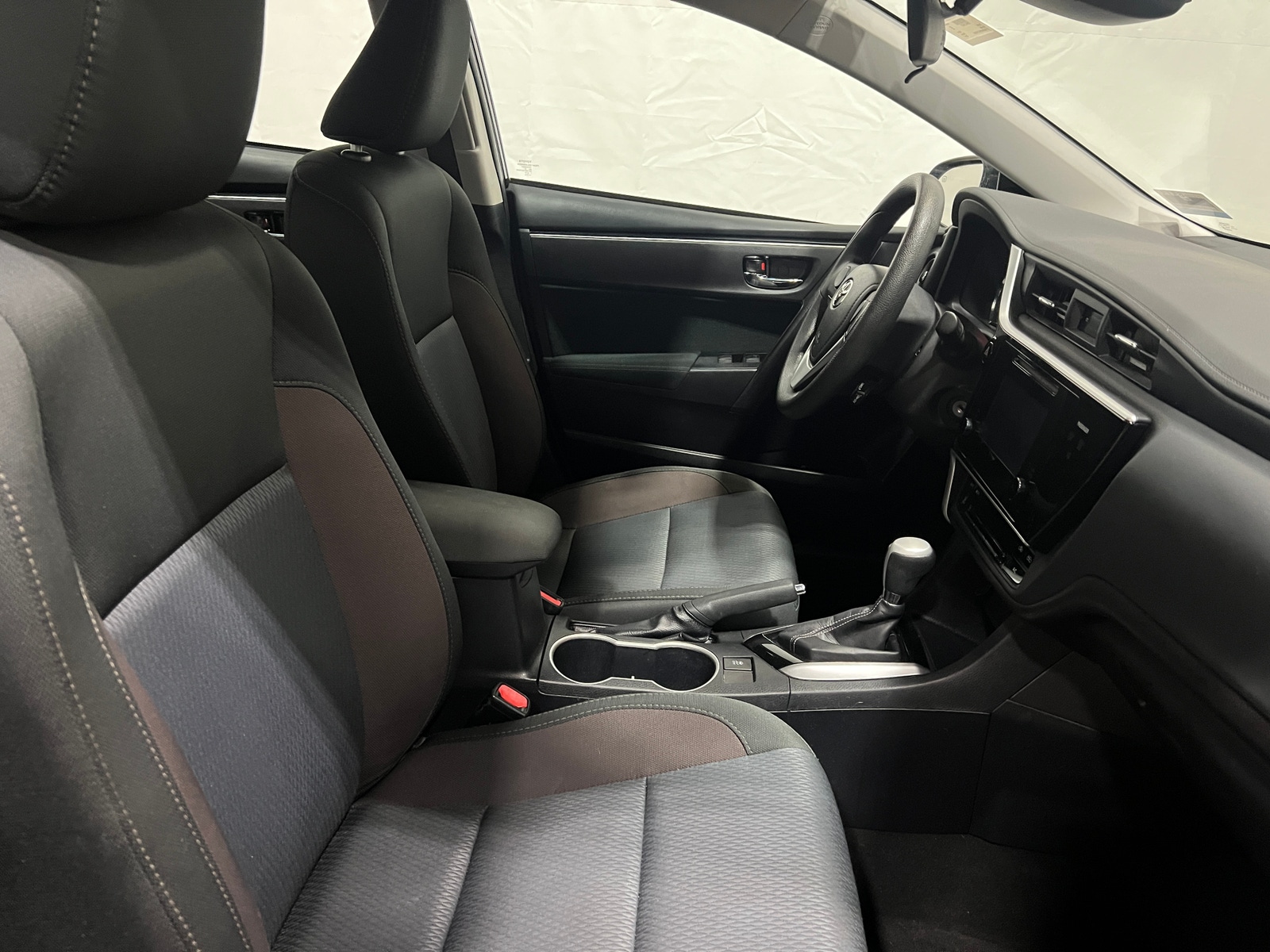 Thumbnail: 2017 Toyota Corolla - 2