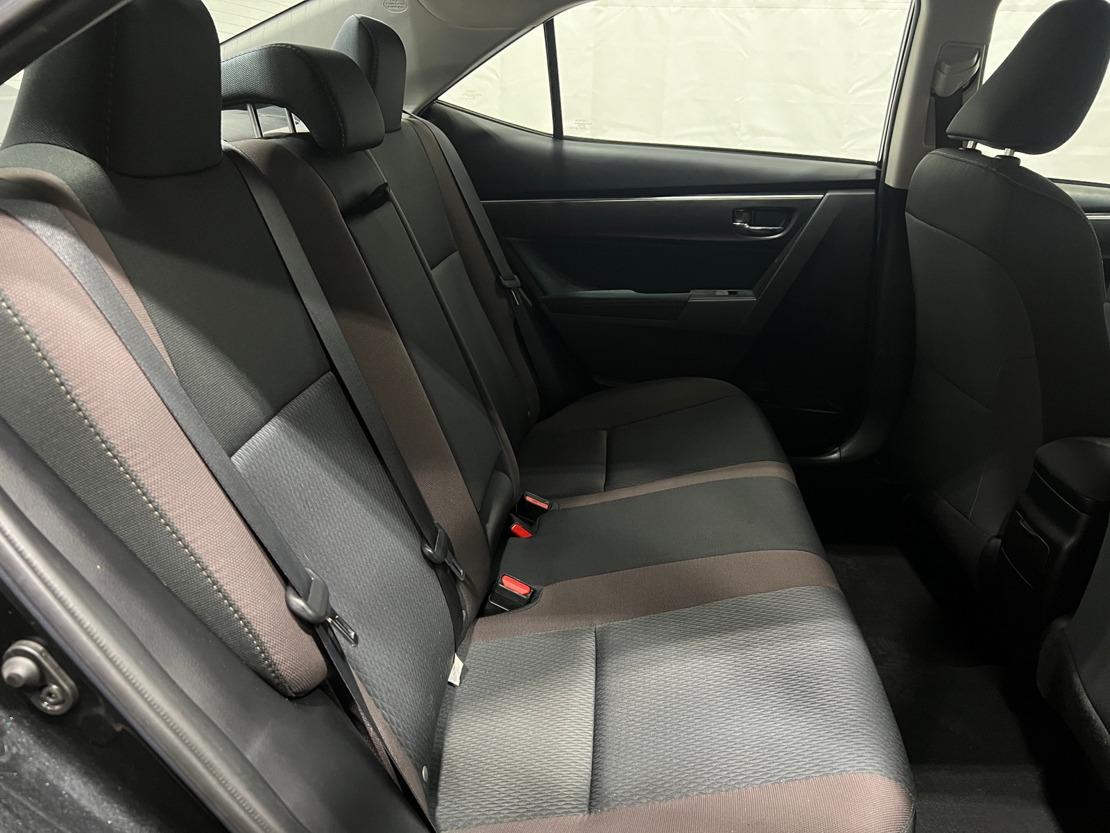 Thumbnail: 2017 Toyota Corolla - 6