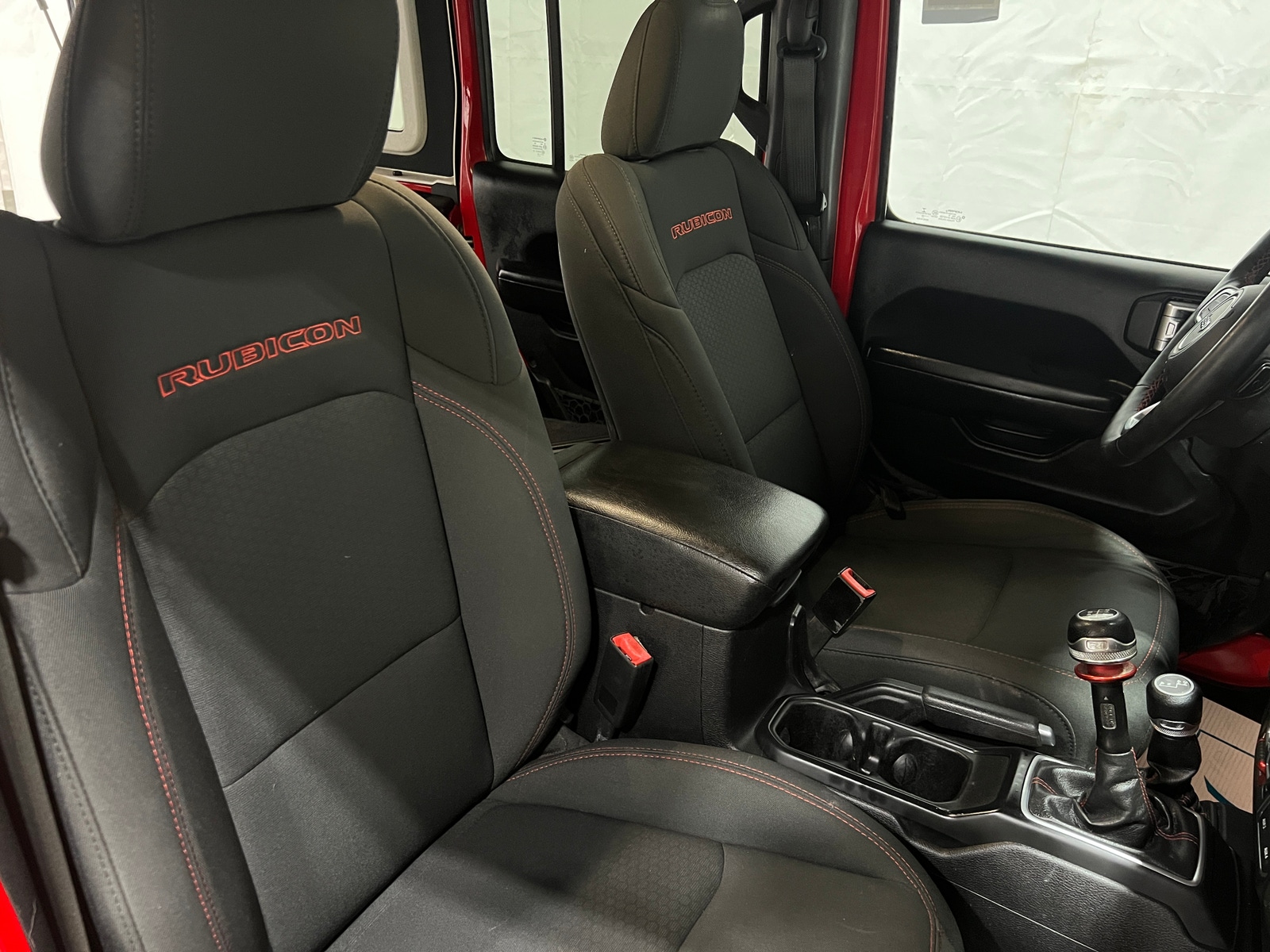 Thumbnail: 2019 Jeep Wrangler - 6