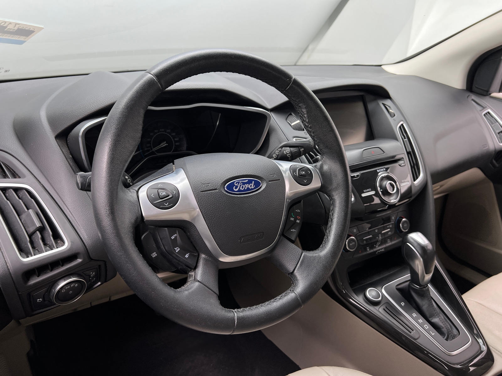 Thumbnail: 2015 Ford Focus - 5