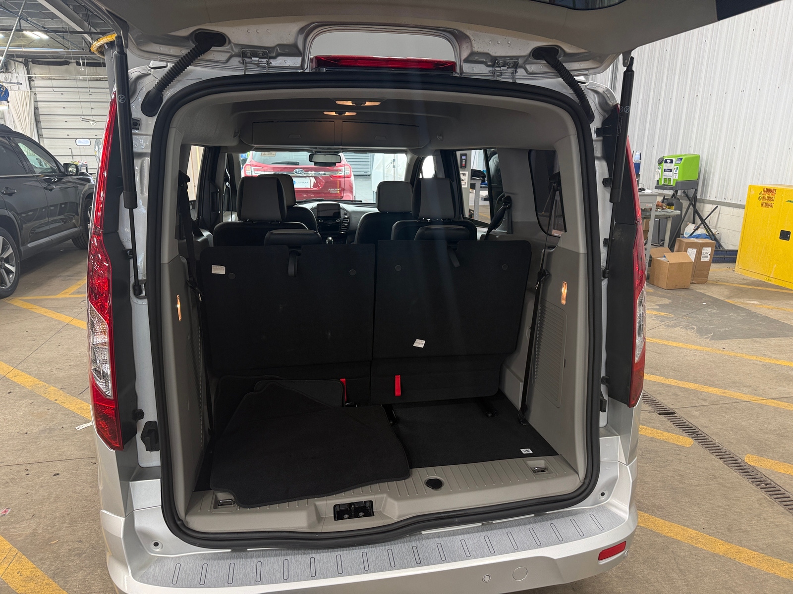 Thumbnail: 2022 Ford Transit Series - 6