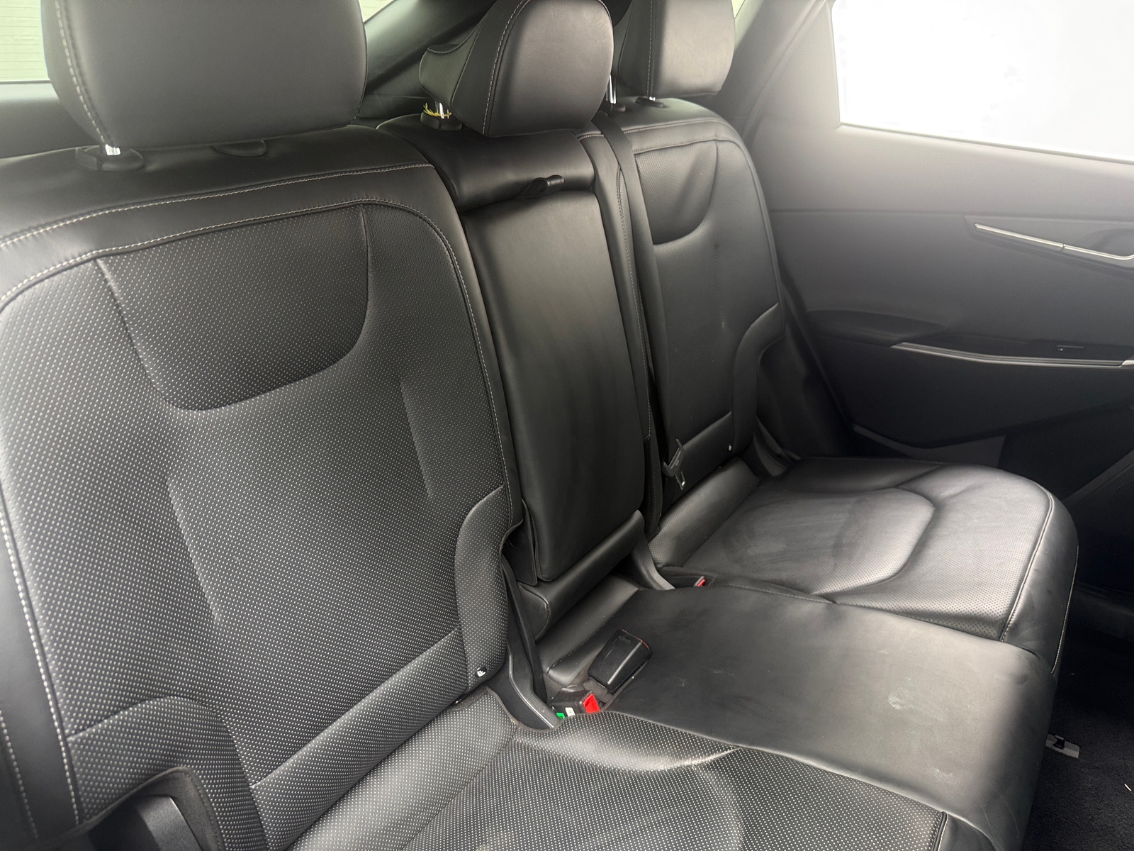 Thumbnail: 2022 Kia EV6 - 5